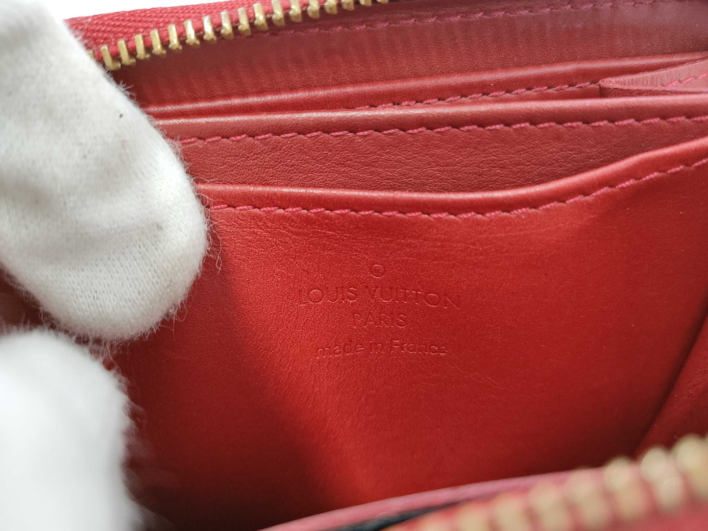 LOUIS VUITTON Vernis Compact Zippy Wallet