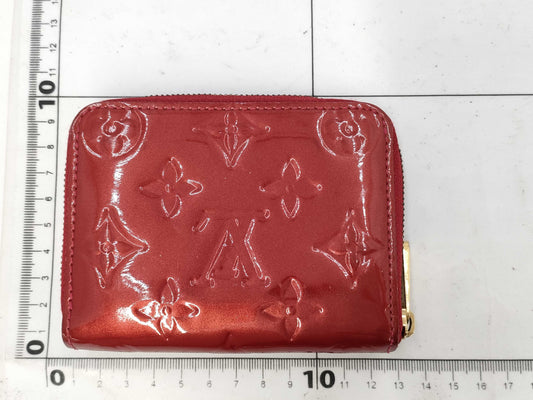 LOUIS VUITTON Vernis Compact Zippy Wallet