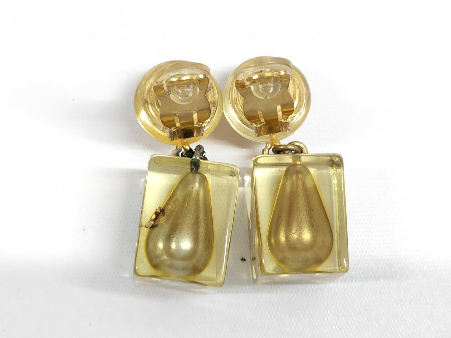 CHANEL 97 P Faux Pearl Cube Earrings