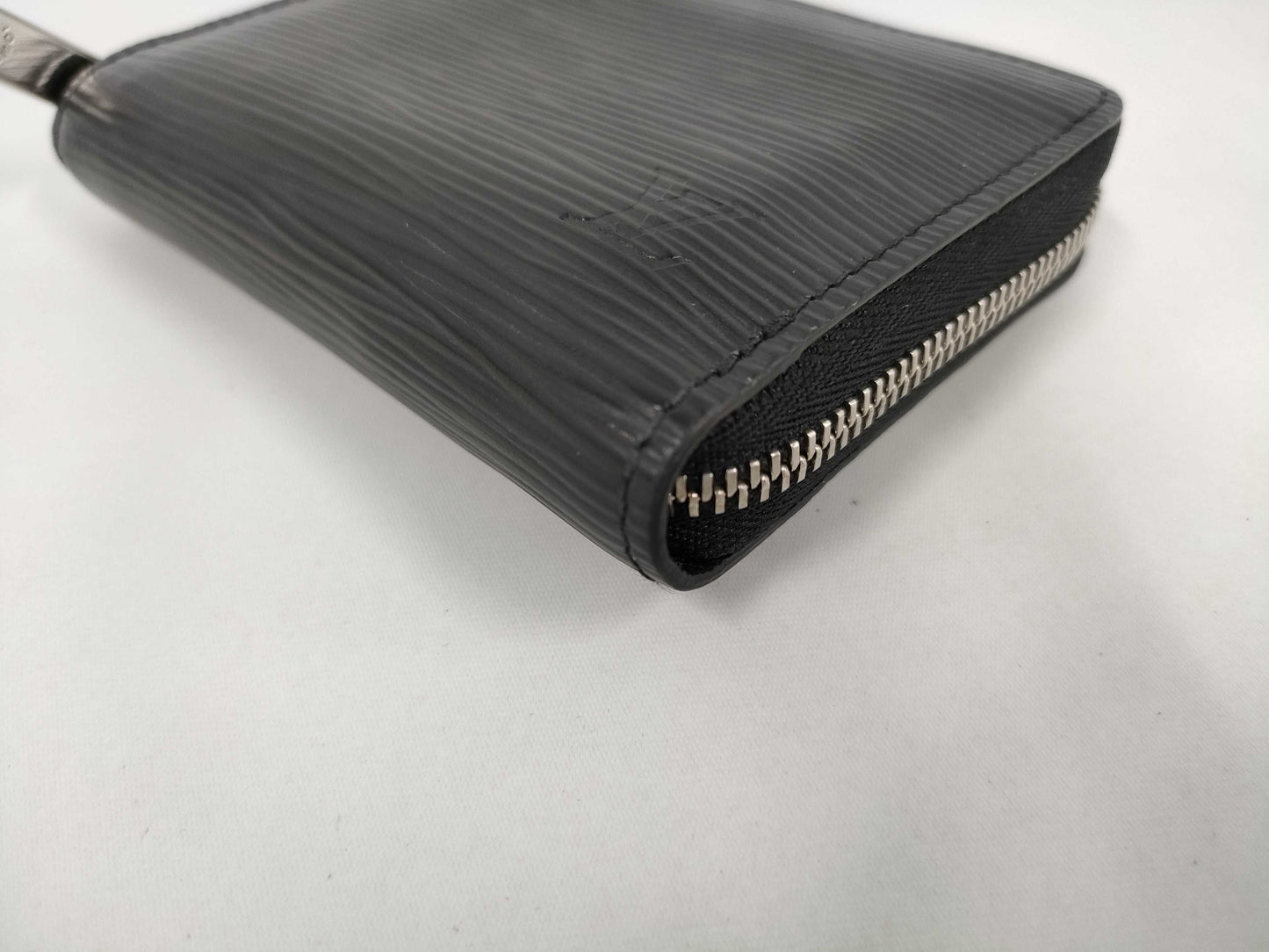 LOUIS VUITTON Epi Zippy Coin Purse Wallet