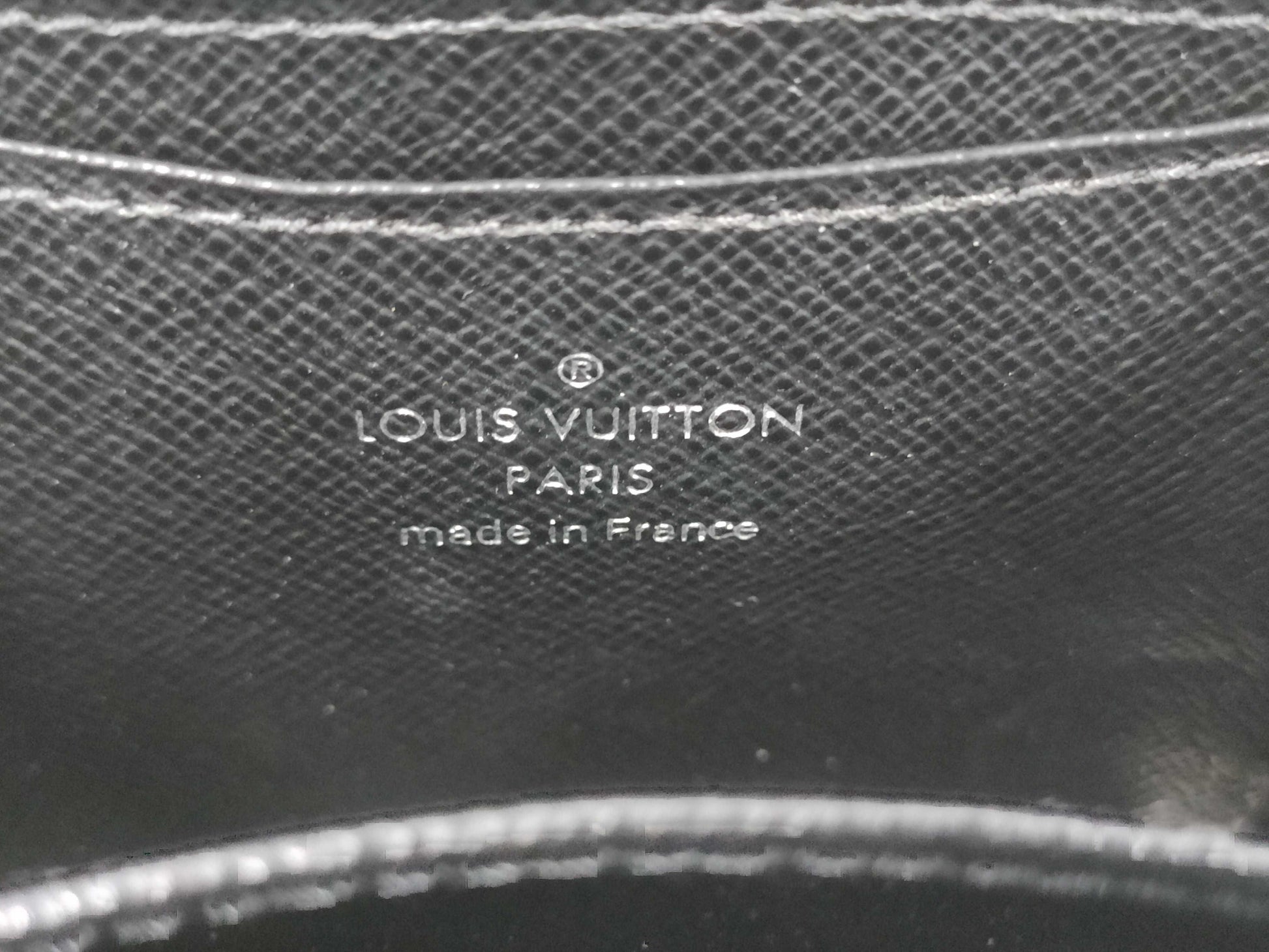 LOUIS VUITTON Epi Zippy Coin Purse Wallet