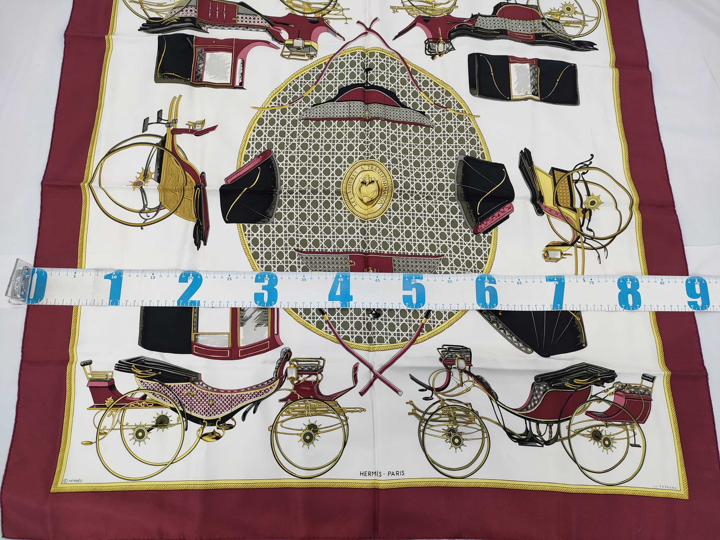 HERMES Carre 1 piece scarf