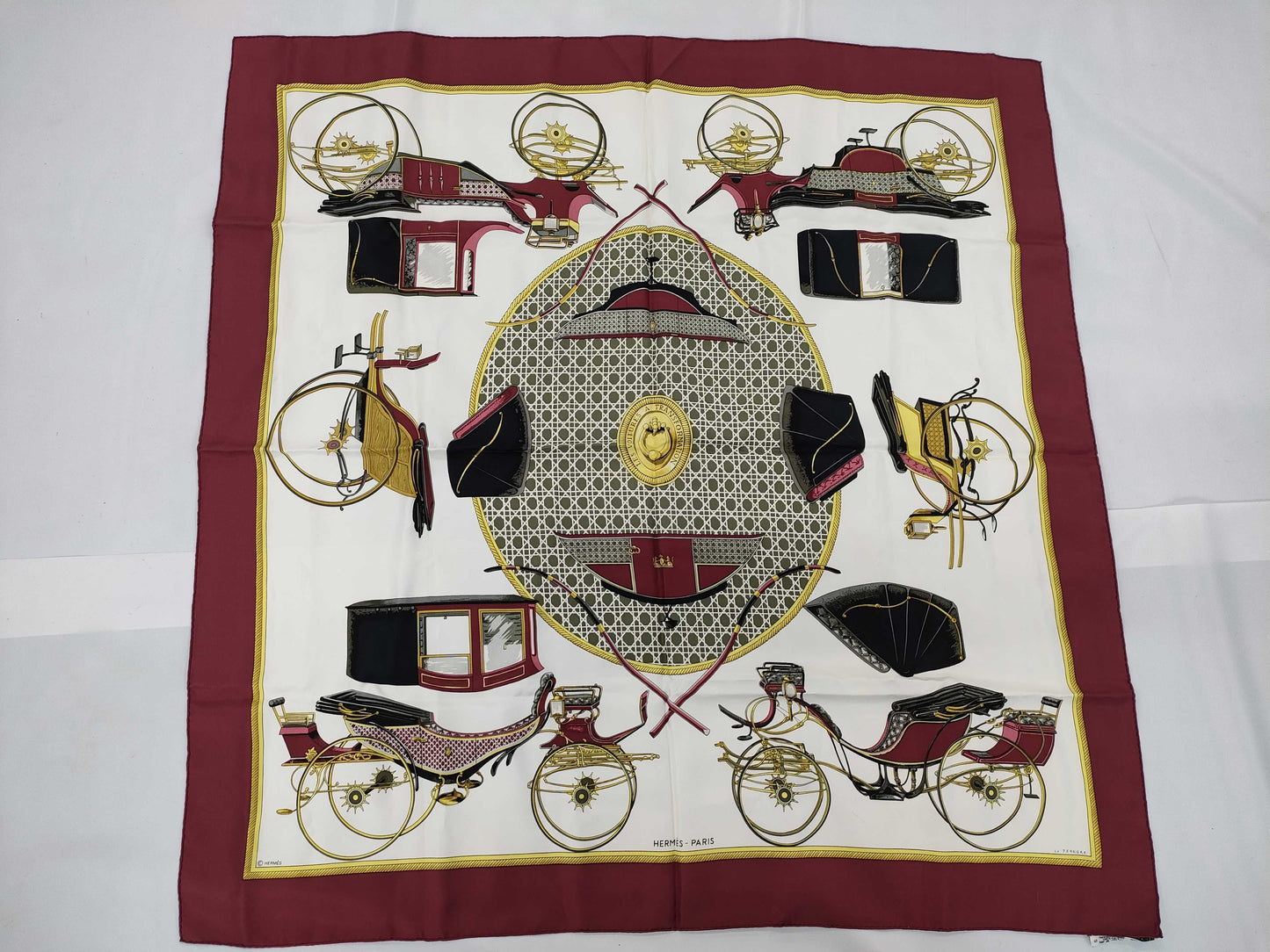 HERMES Carre 1 piece scarf