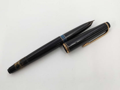 MONTBLANC No. 22 Fountain Pen
