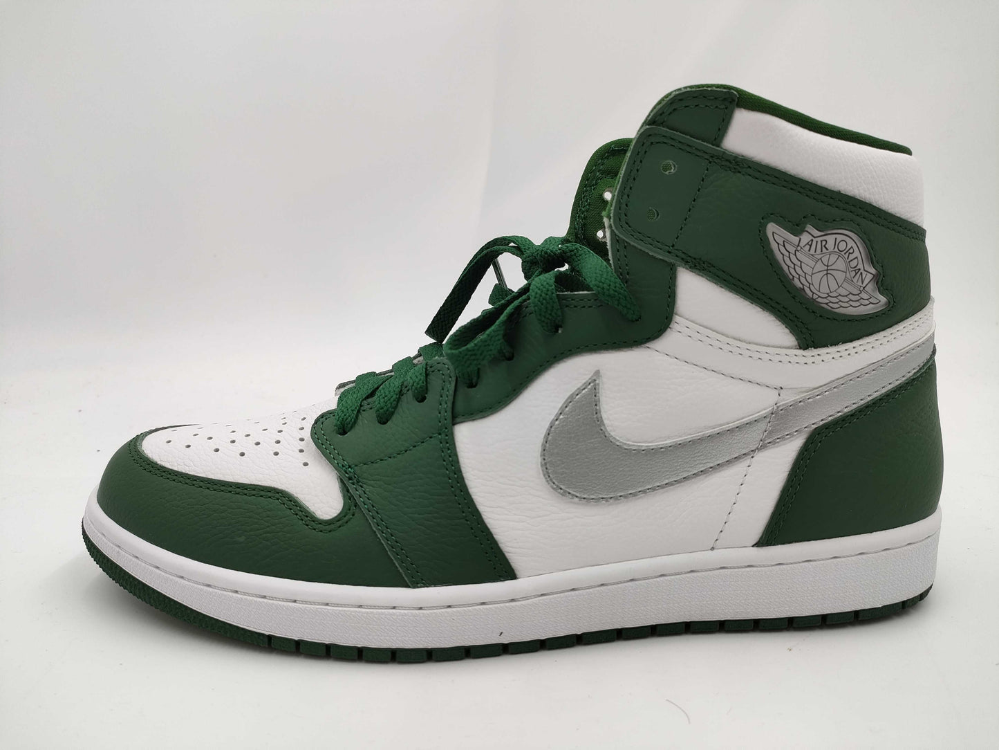 NIKE Air Jordan 1 Retro High OG Green Sneakers