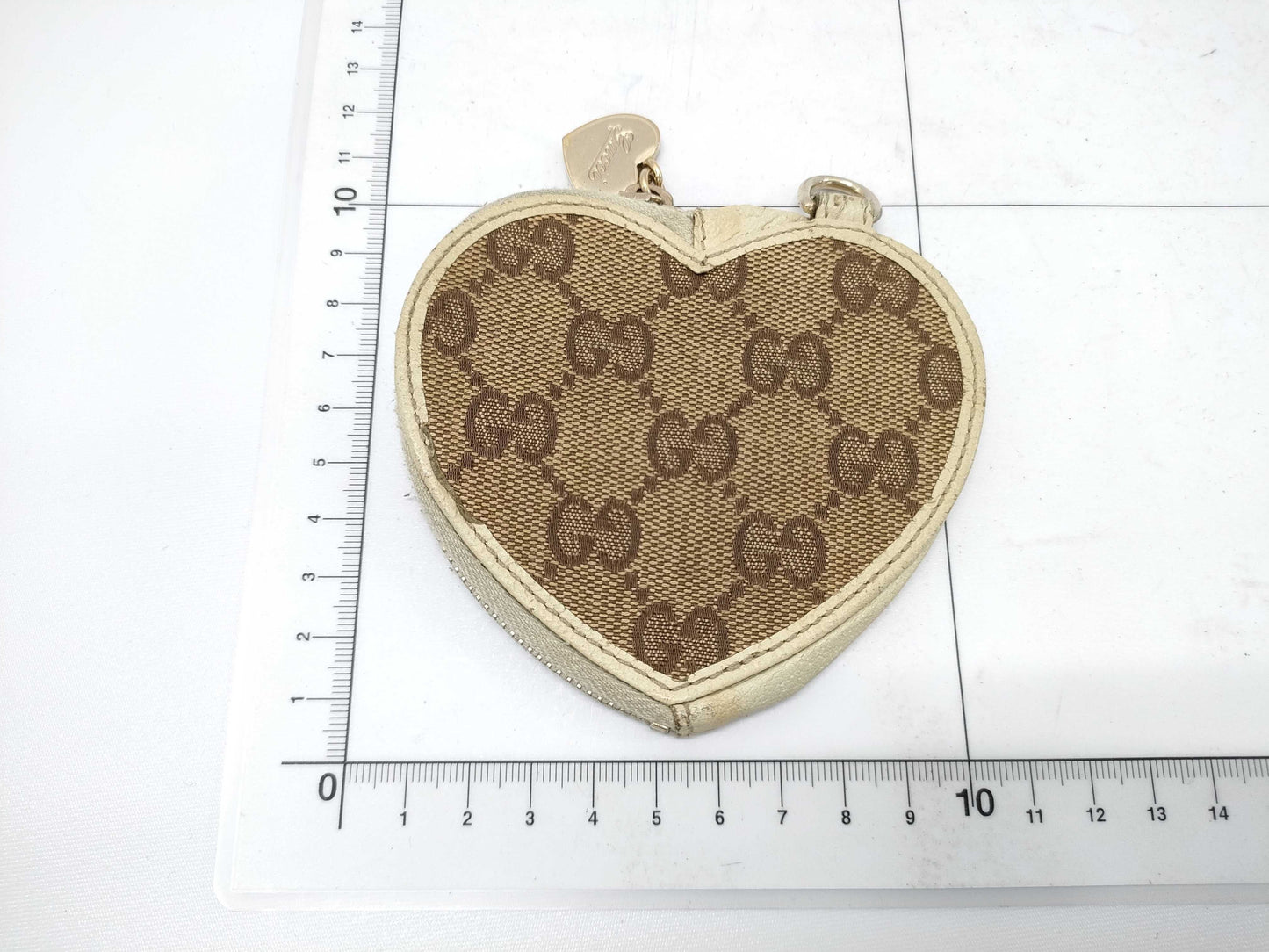 GUCCI Heart Coin Case