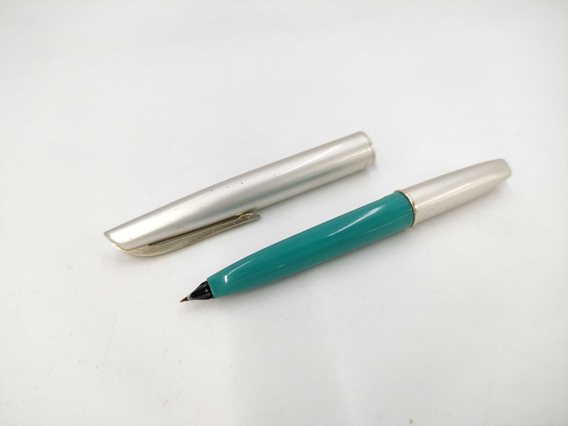 Montblanc Metal Rubber / Platinum 18k 2-piece pen/fountain pen