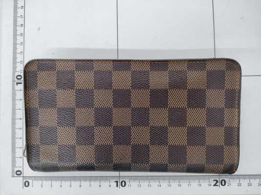 LOUIS VUITTON Damier Porte Monne Zip Wallet