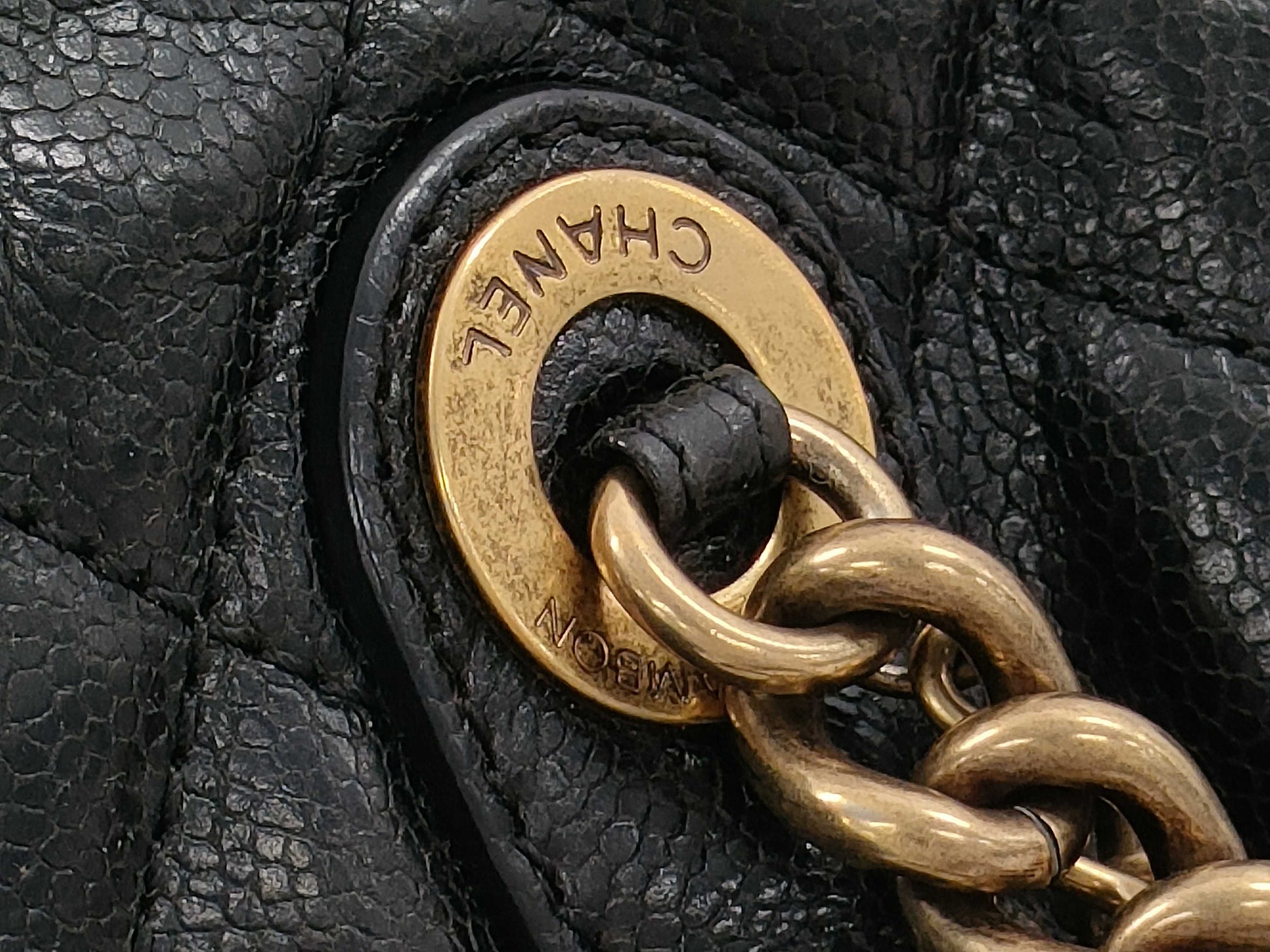 CHANEL Caviar Skin Chain Tote Bag 2-Way Antique Gold Hardware