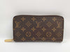 LOUIS VUITTON Monogram Zippy Wallet
