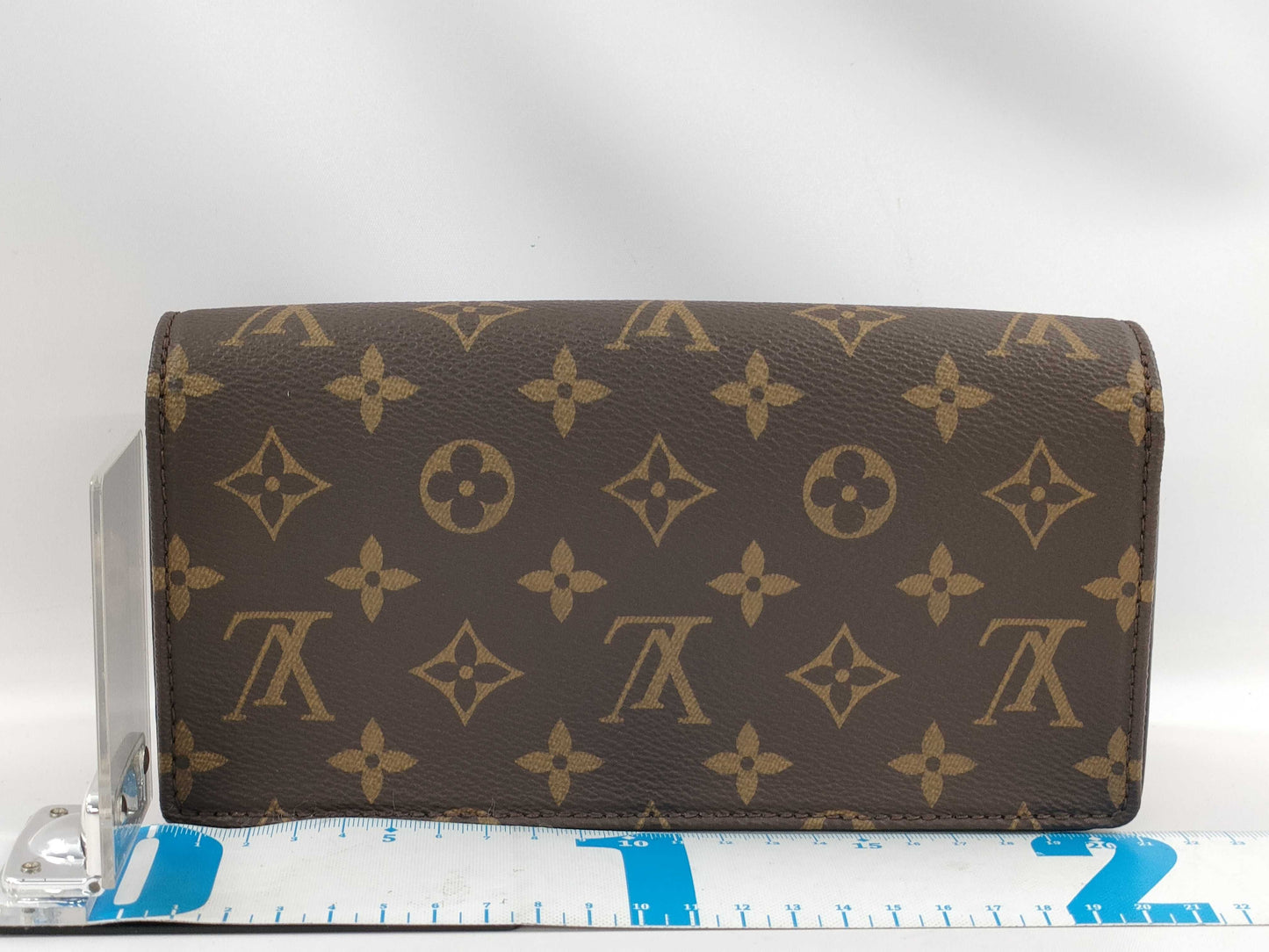 LOUIS VUITTON Monogram M82509 Wallet on Chain Lily Shoulder Bag