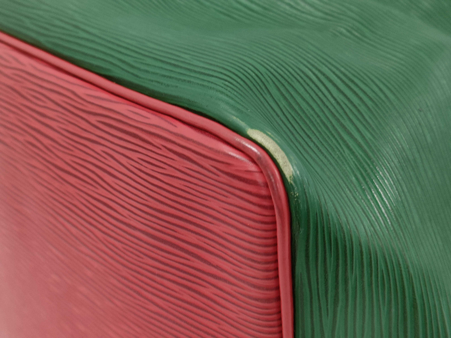 LOUIS VUITTON Epi Petit Noe Shoulder Bag