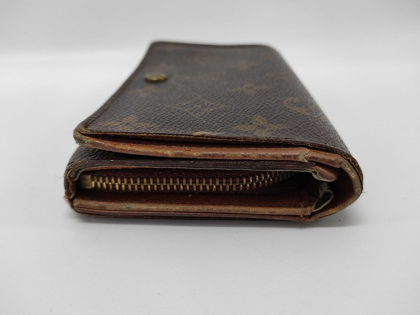 LOUIS VUITTON 2-Piece Wallet Set