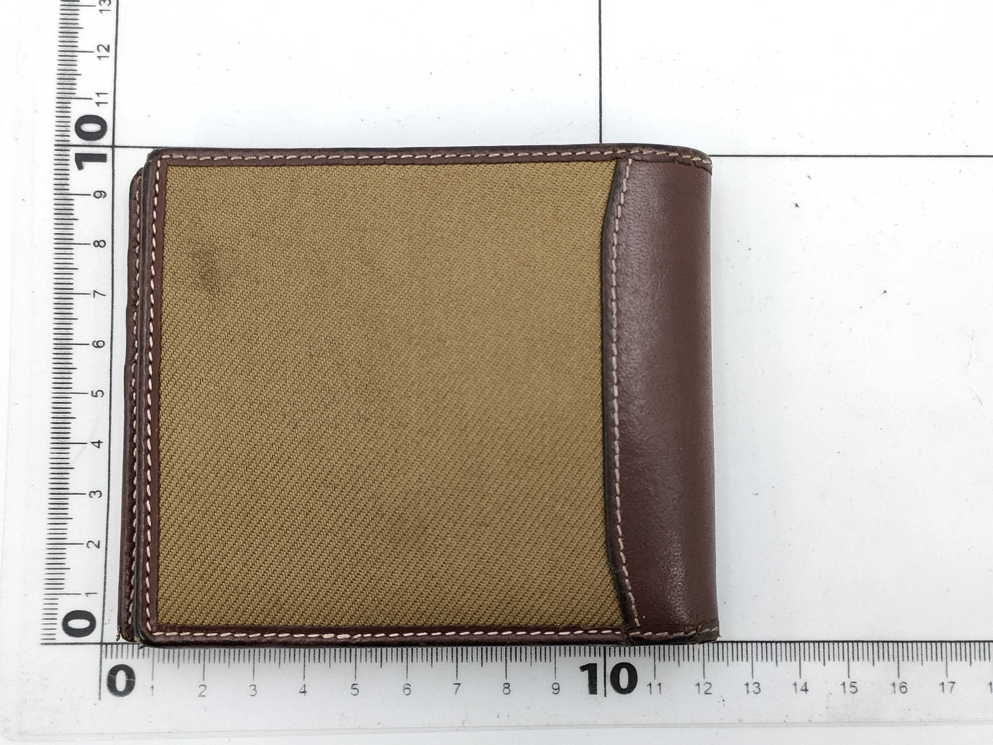 Hunting World Wallet Wallet