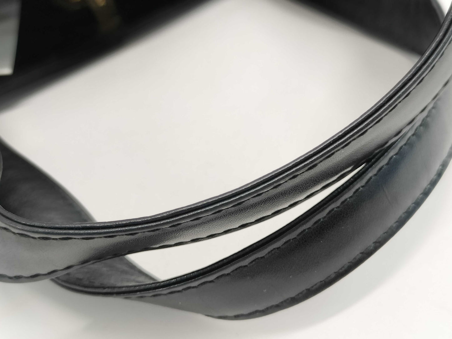 BURBERRY Leather Hand Square Plate Handbag