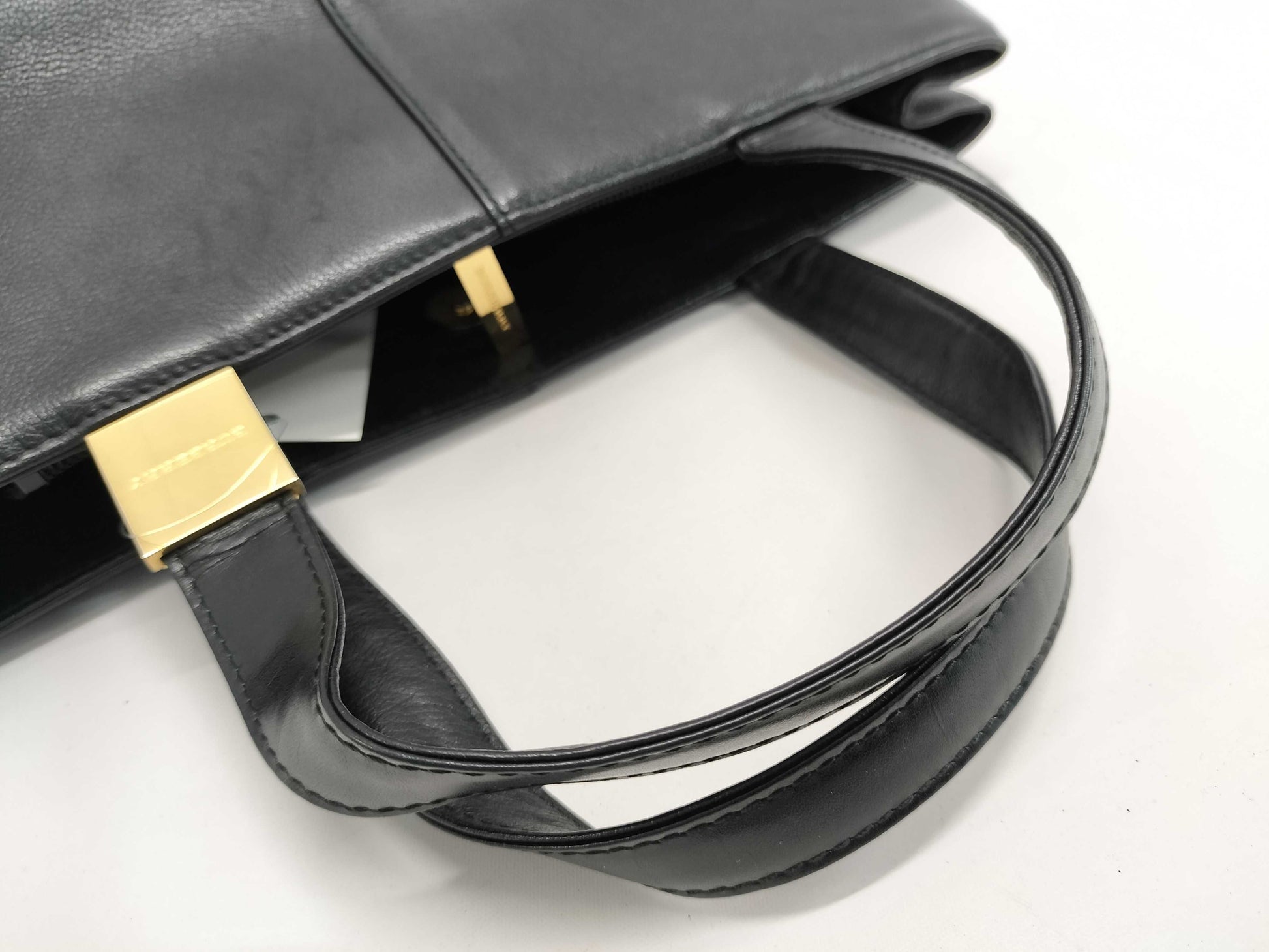 BURBERRY Leather Hand Square Plate Handbag
