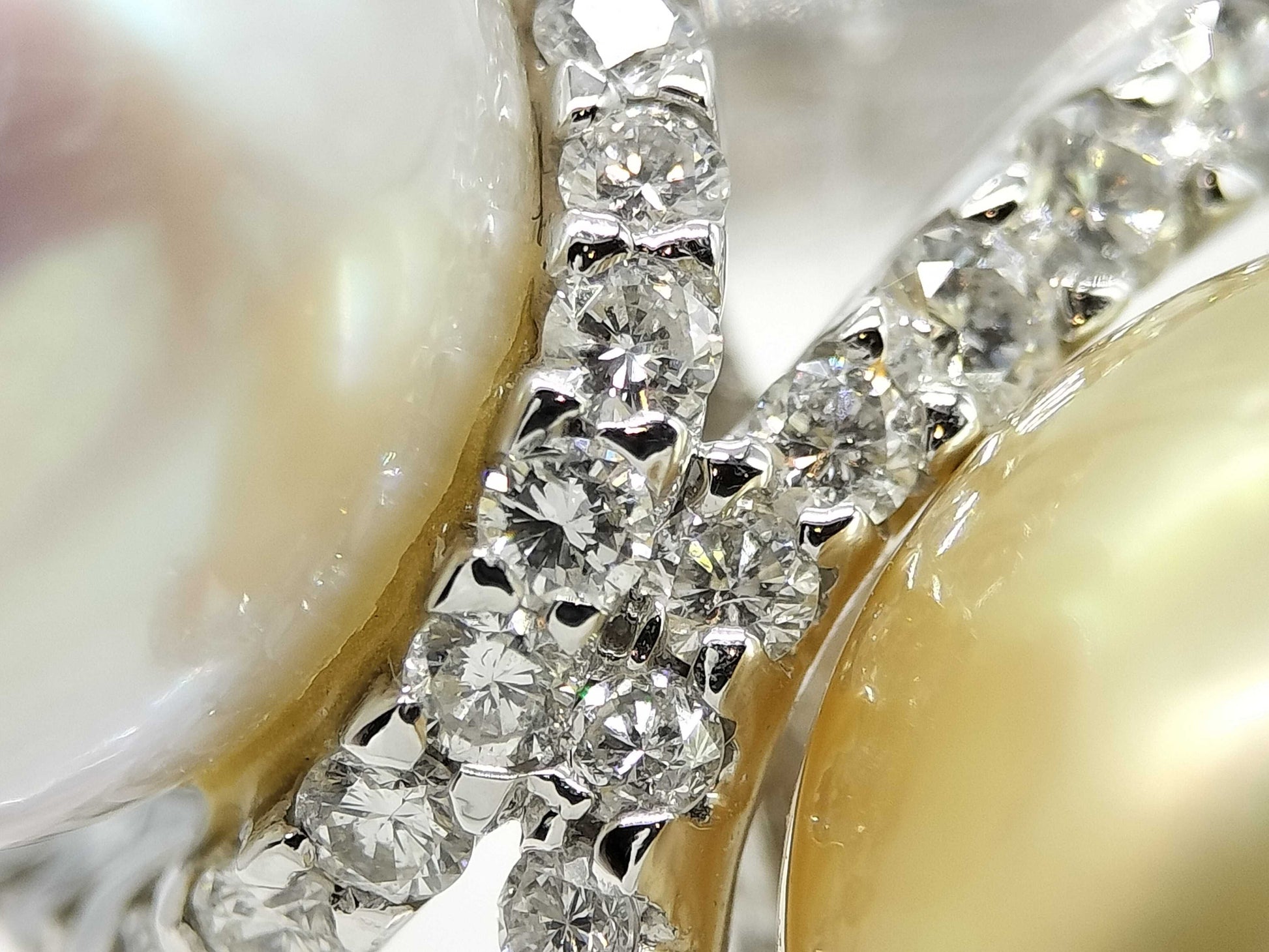 South Sea Pearl Diameter: Approx. 12.0mm / South Sea Pearl Diameter: Approx. 13.5mm, D1.03ct, 18K Gold, 14.0g, Ring 