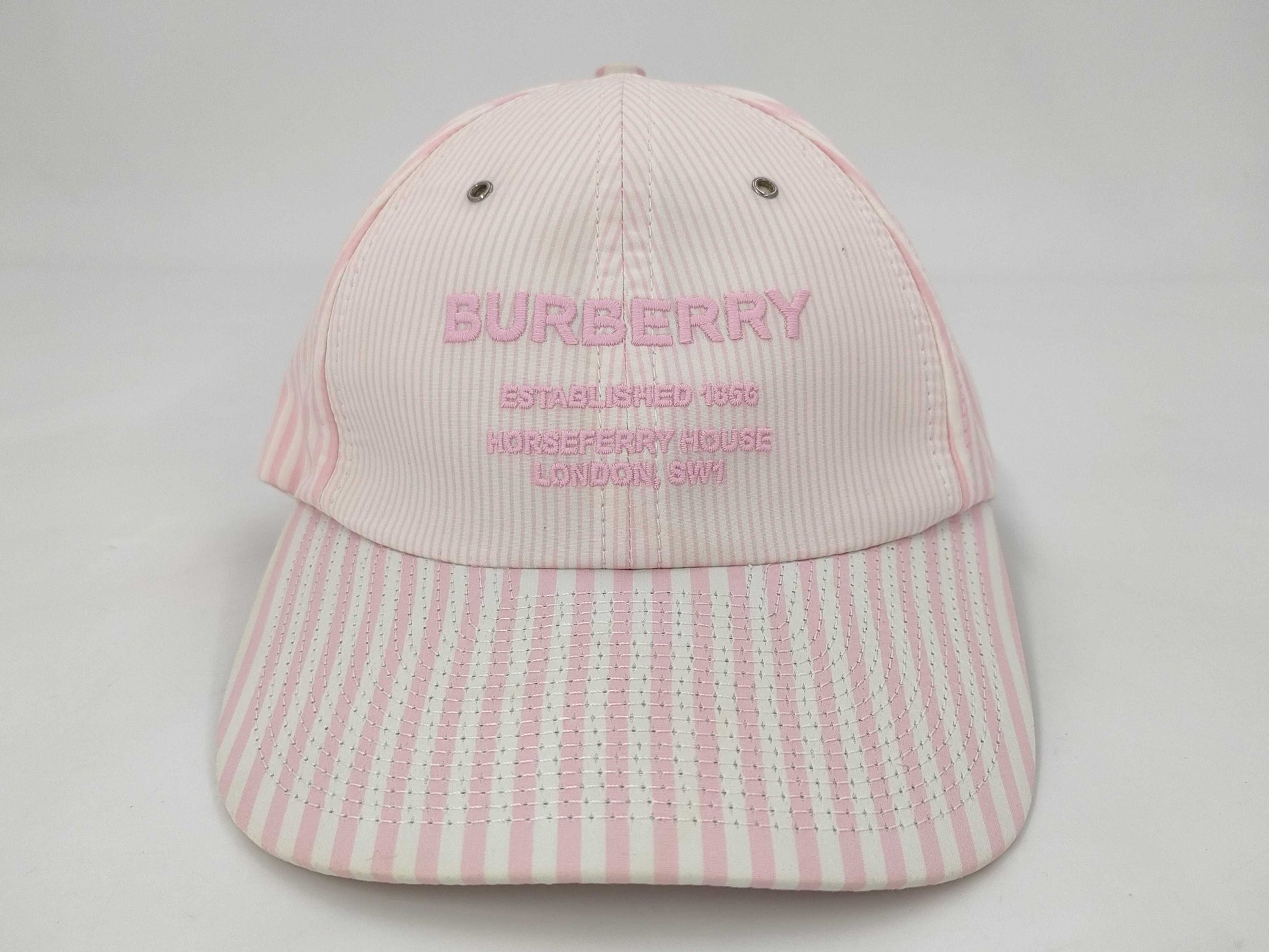 BURBERRY Caps and other accessories