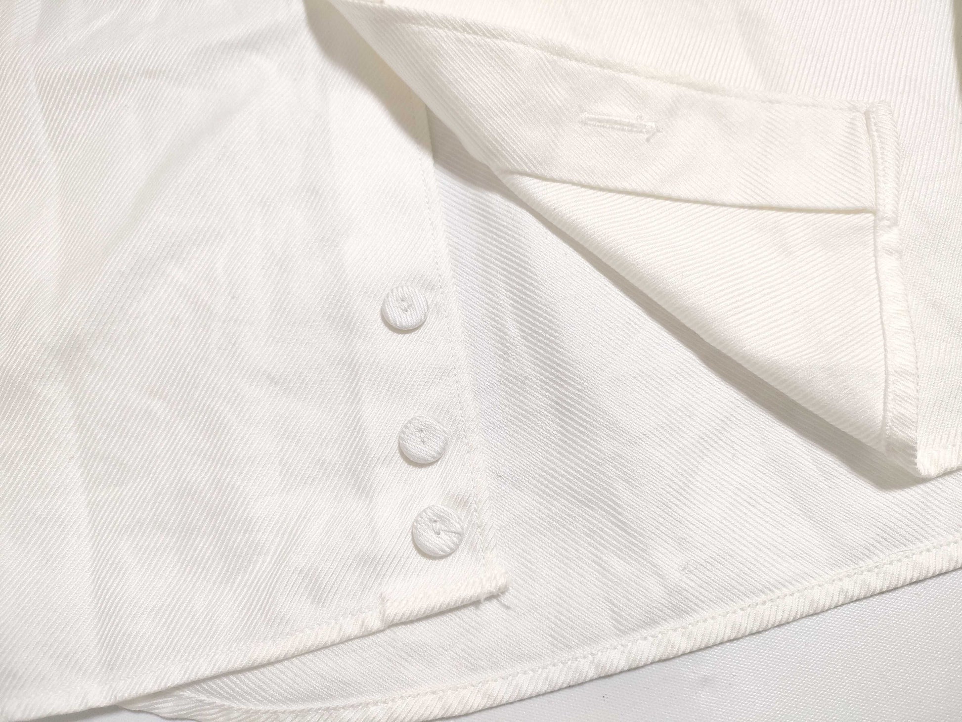 ARMANI □EMPORIO ARMANI white shirt shirt