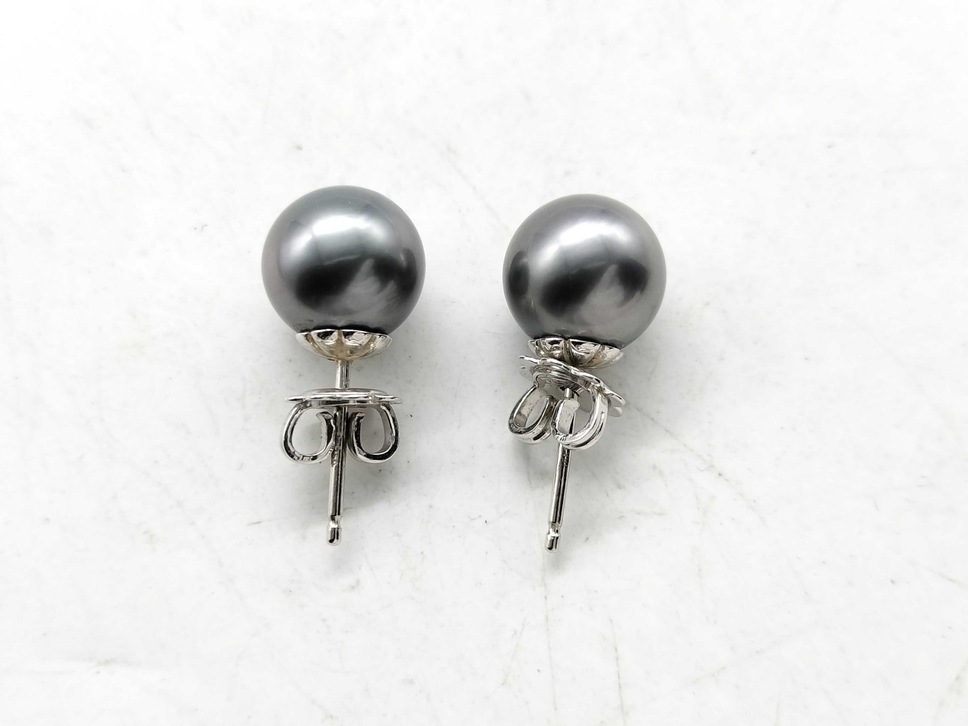 MIKIMOTO Black Pearl Earrings, Diameter 9.7mm, 750g, 4.2g 