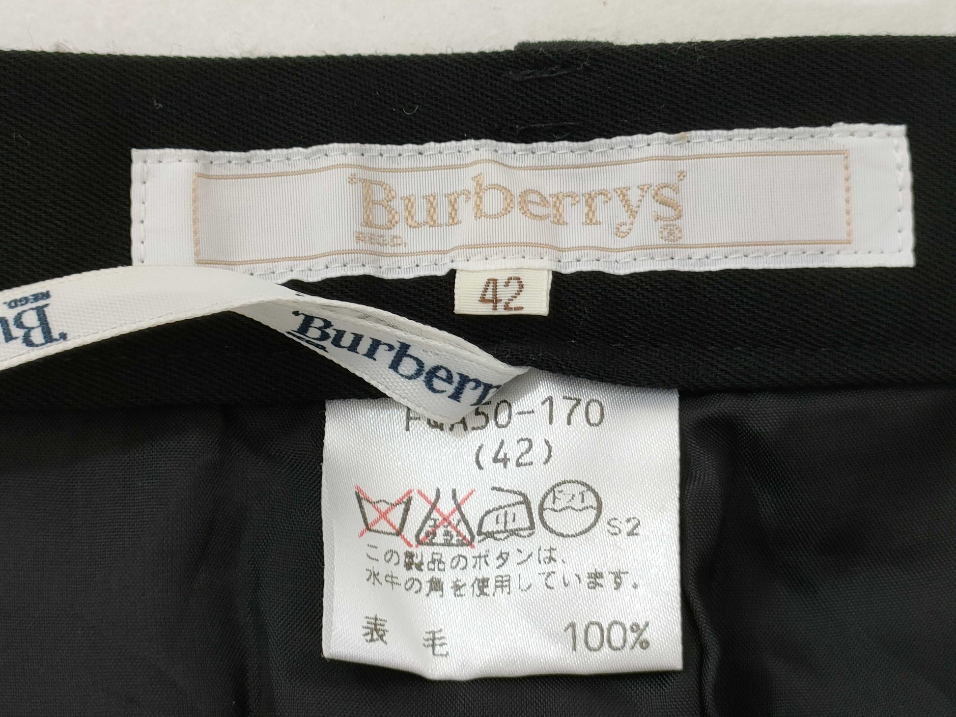 BURBERRY □tagged slacks pants