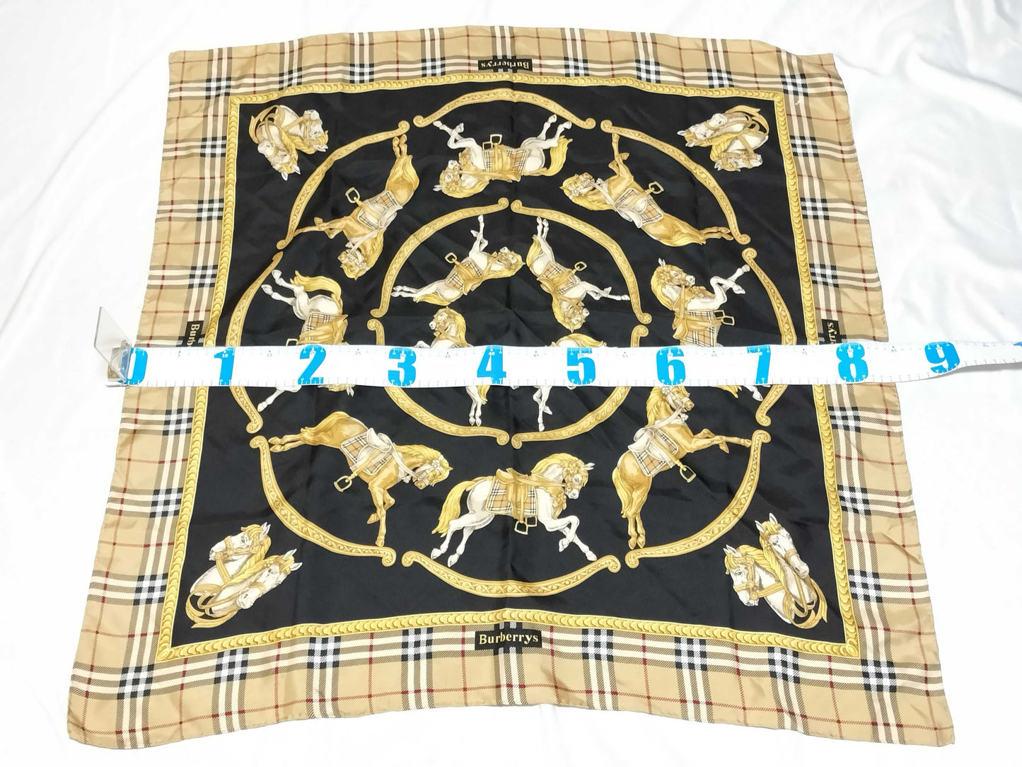 Burberrys Burberry Check Black Scarf