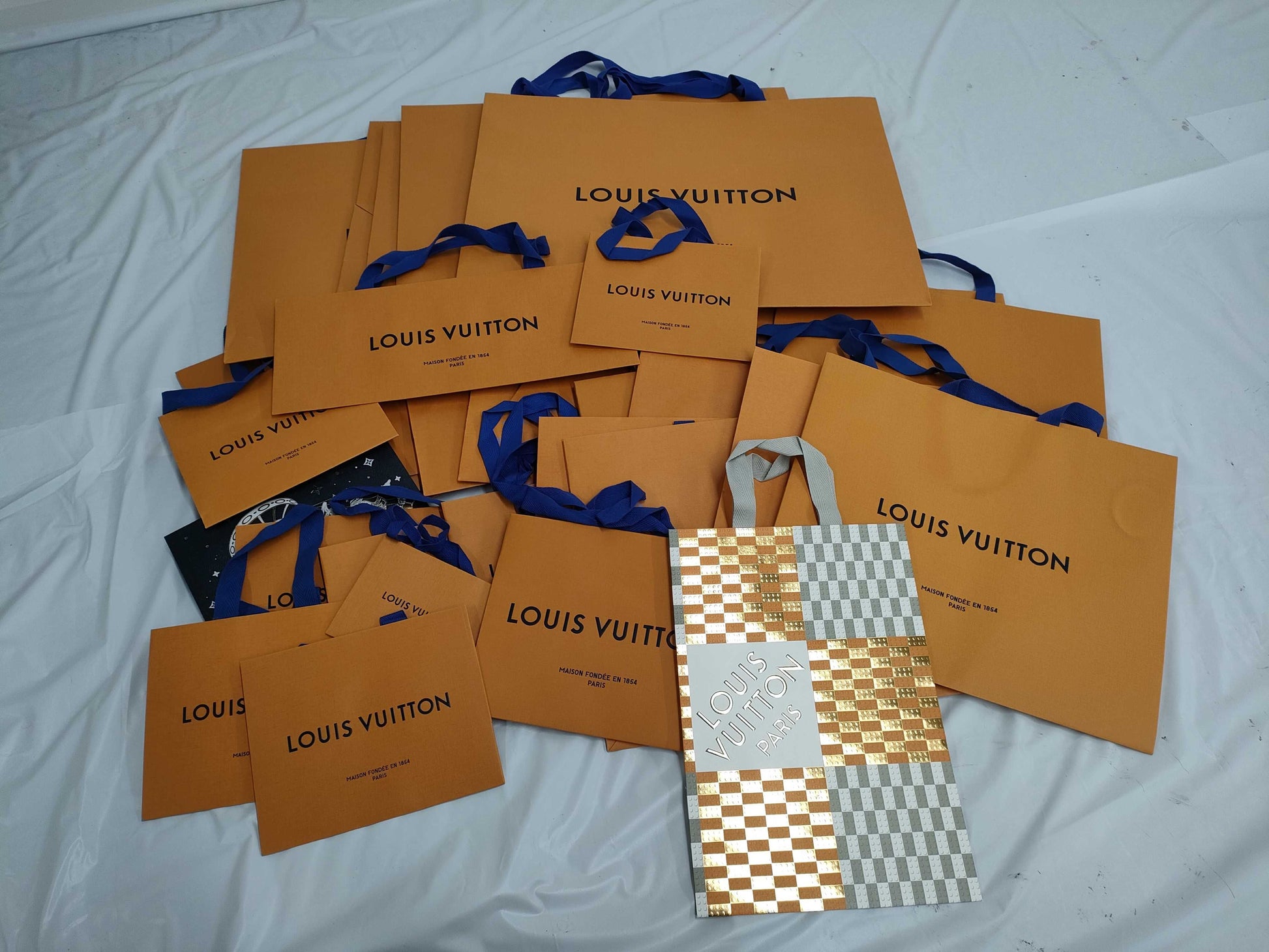 LOUIS VUITTON Paper Bags 32 Pieces Brand Empty Box Bundle Brand Empty Box Bundle 