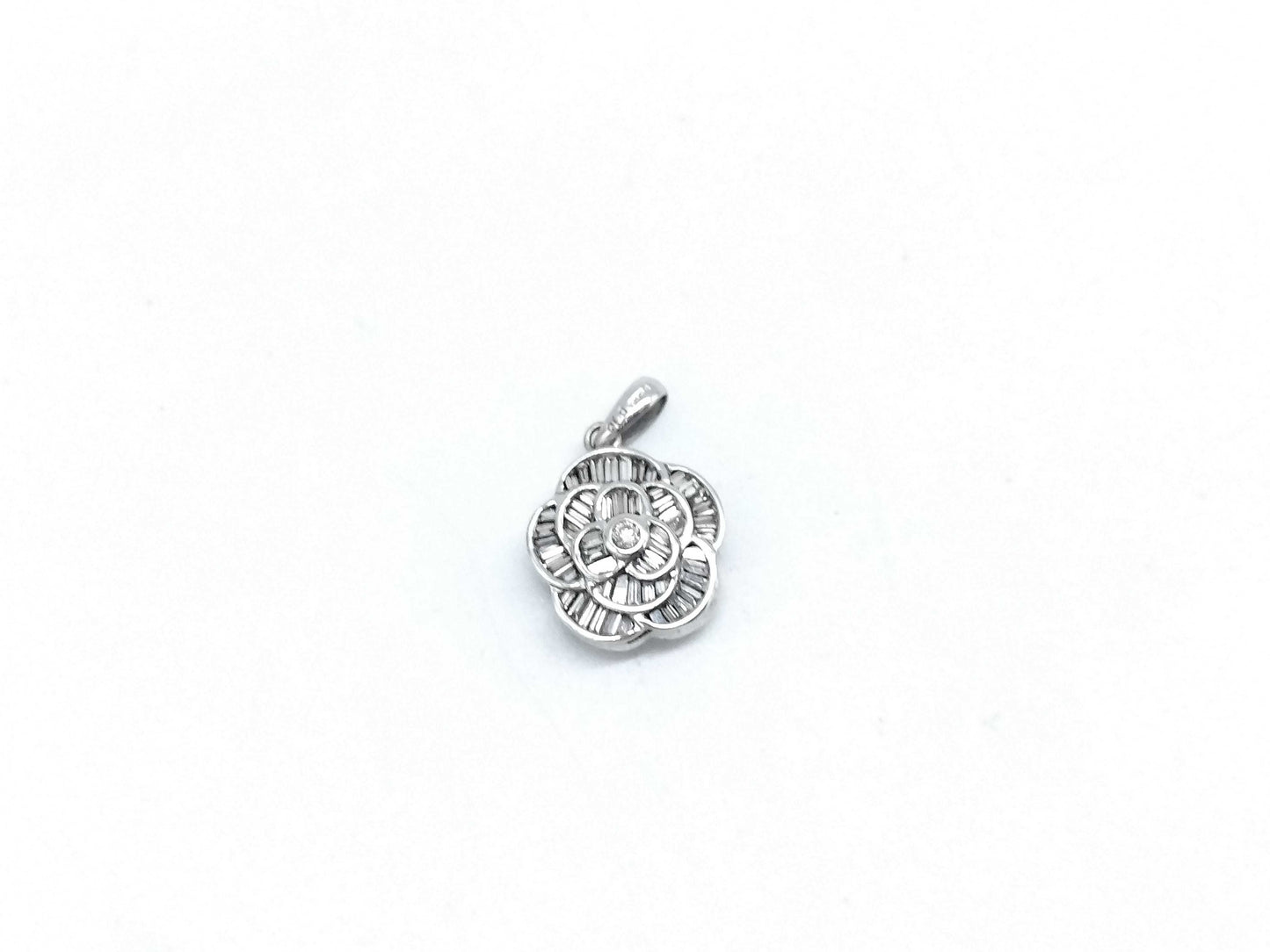 D0.70ct K18WG 2.0g Pendant Top 