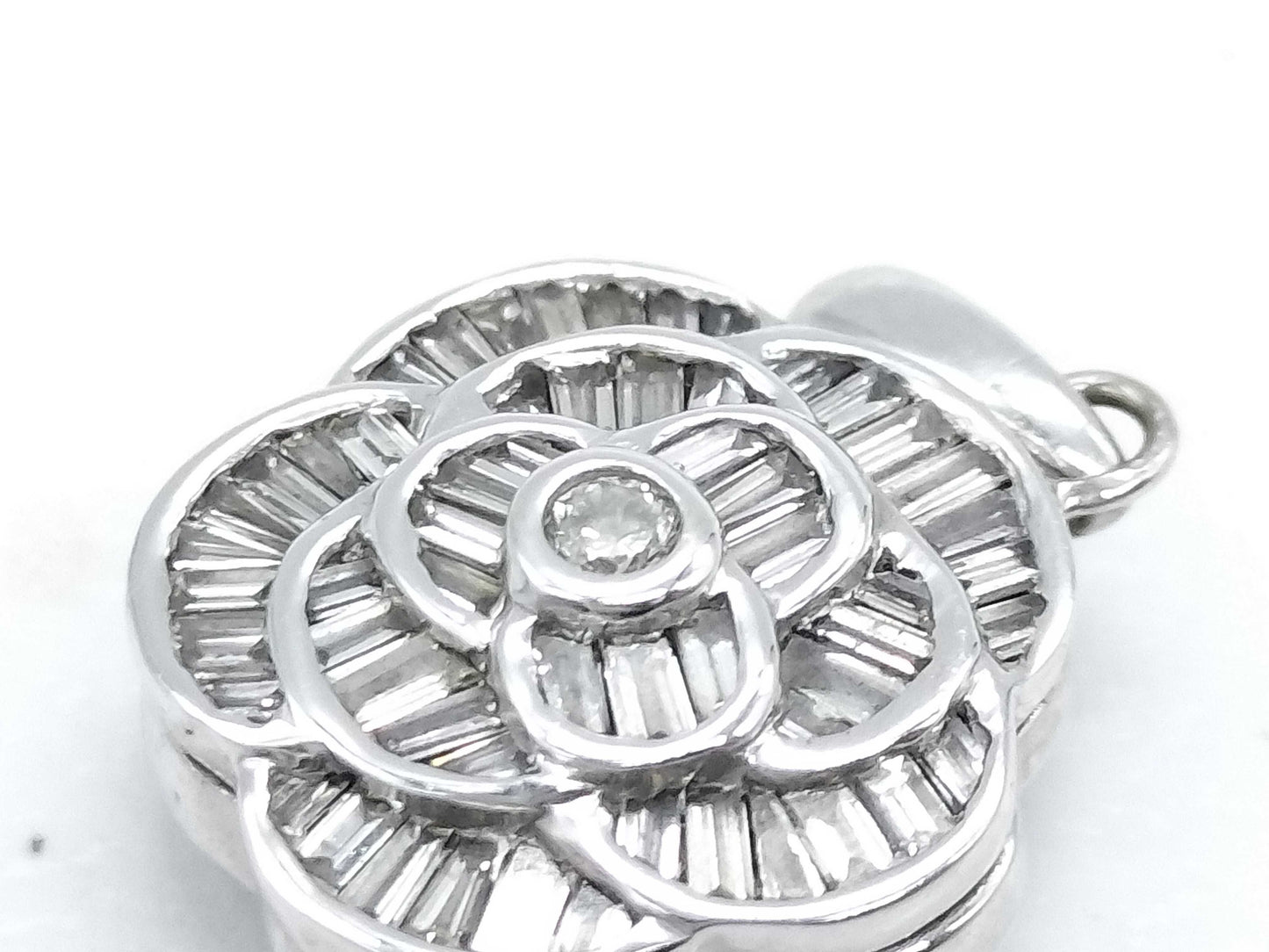 D0.70ct K18WG 2.0g Pendant Top 