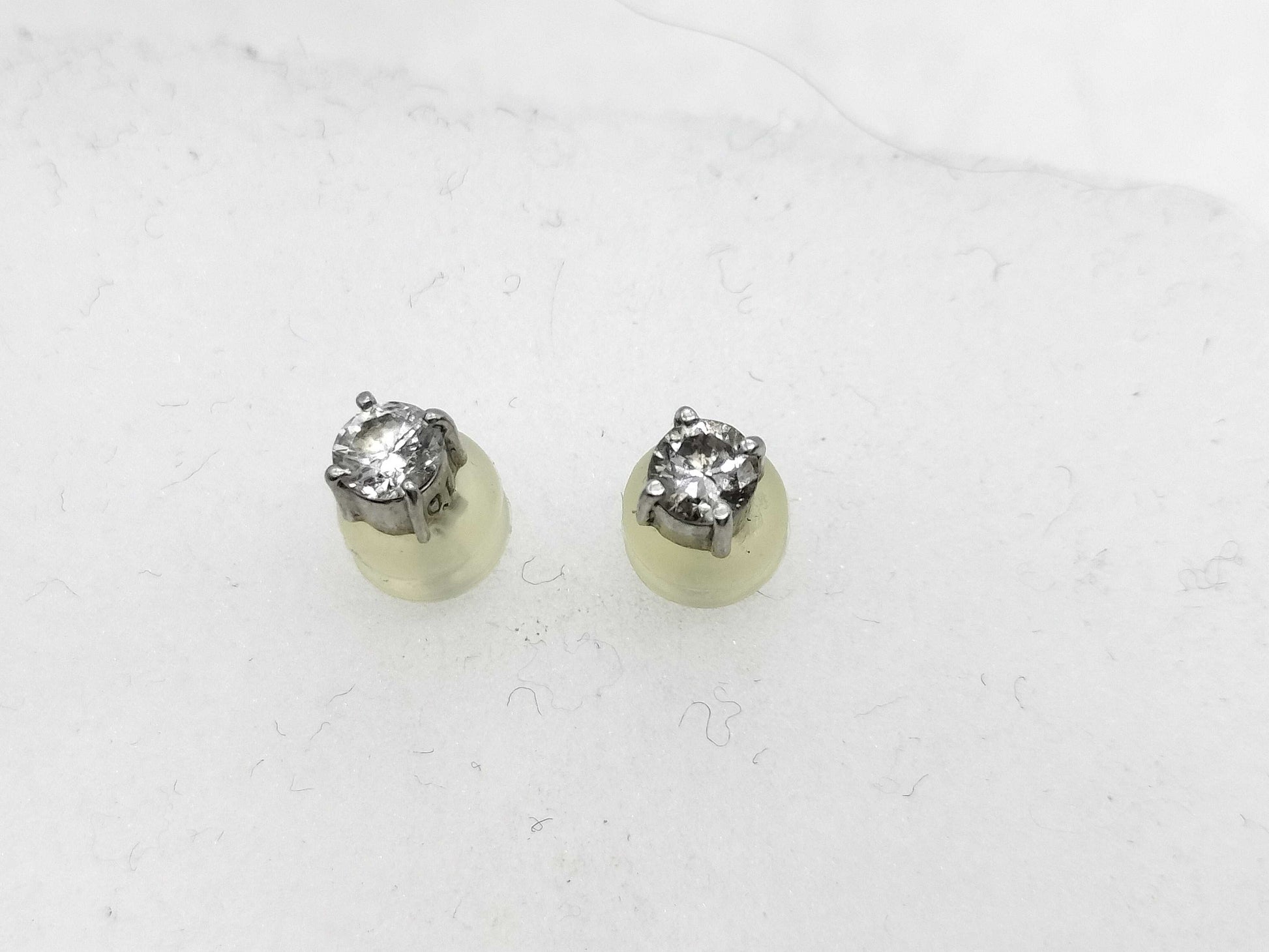 D0.17ct/0.14ct Pt900 0.8g Earrings 