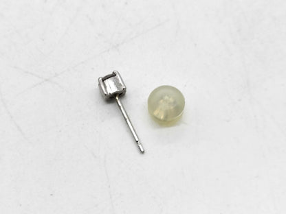 D0.17ct/0.14ct Pt900 0.8g Earrings 