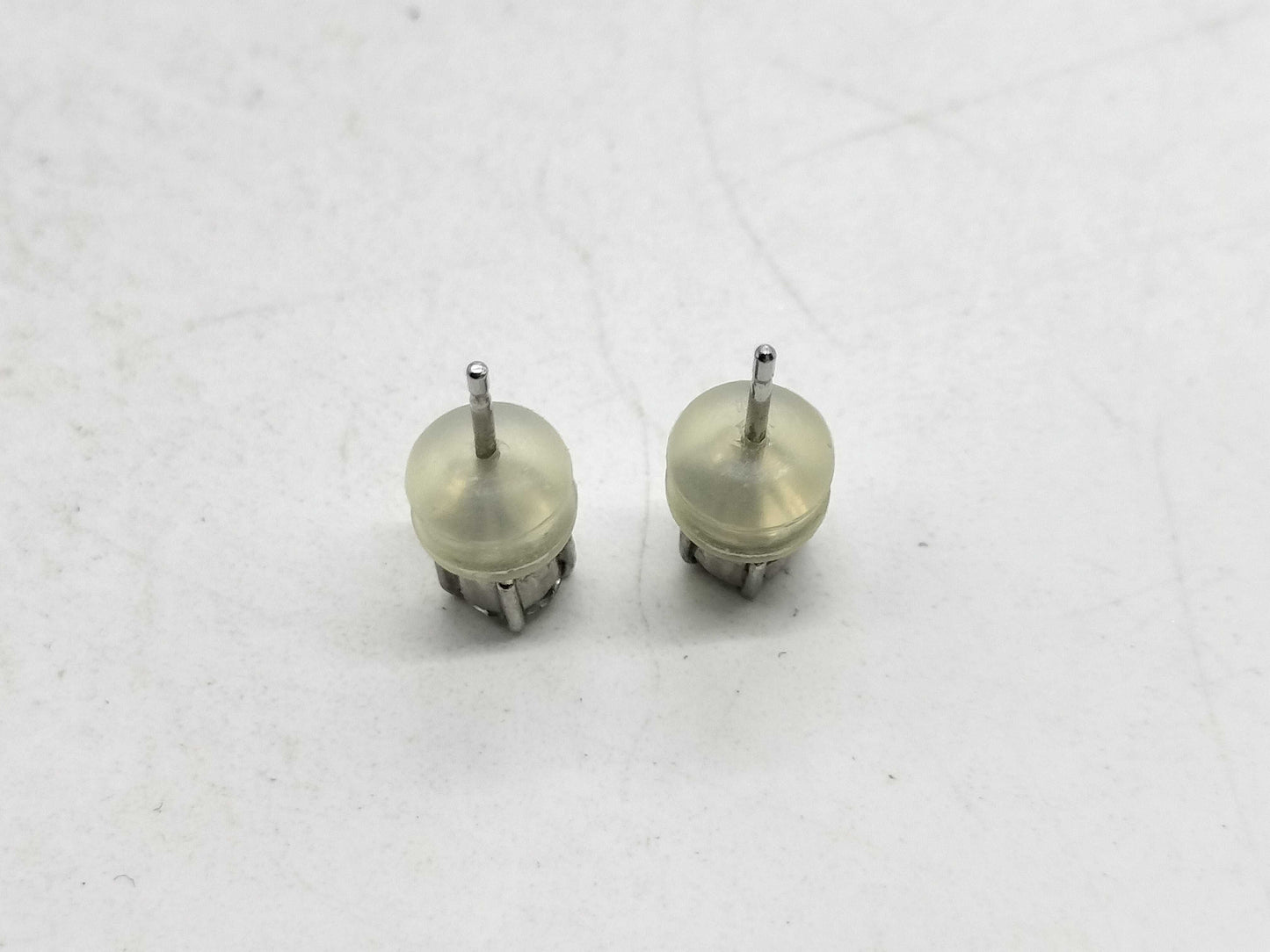D0.17ct/0.14ct Pt900 0.8g Earrings 