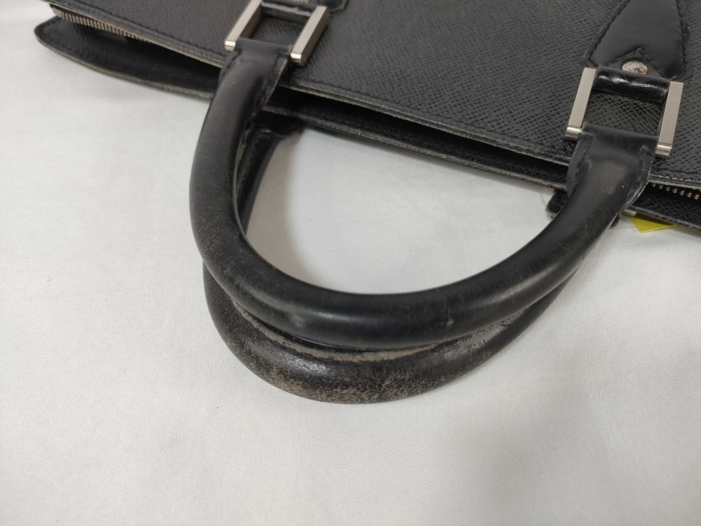 LOUIS VUITTON Taiga Porto Documan Business Bag