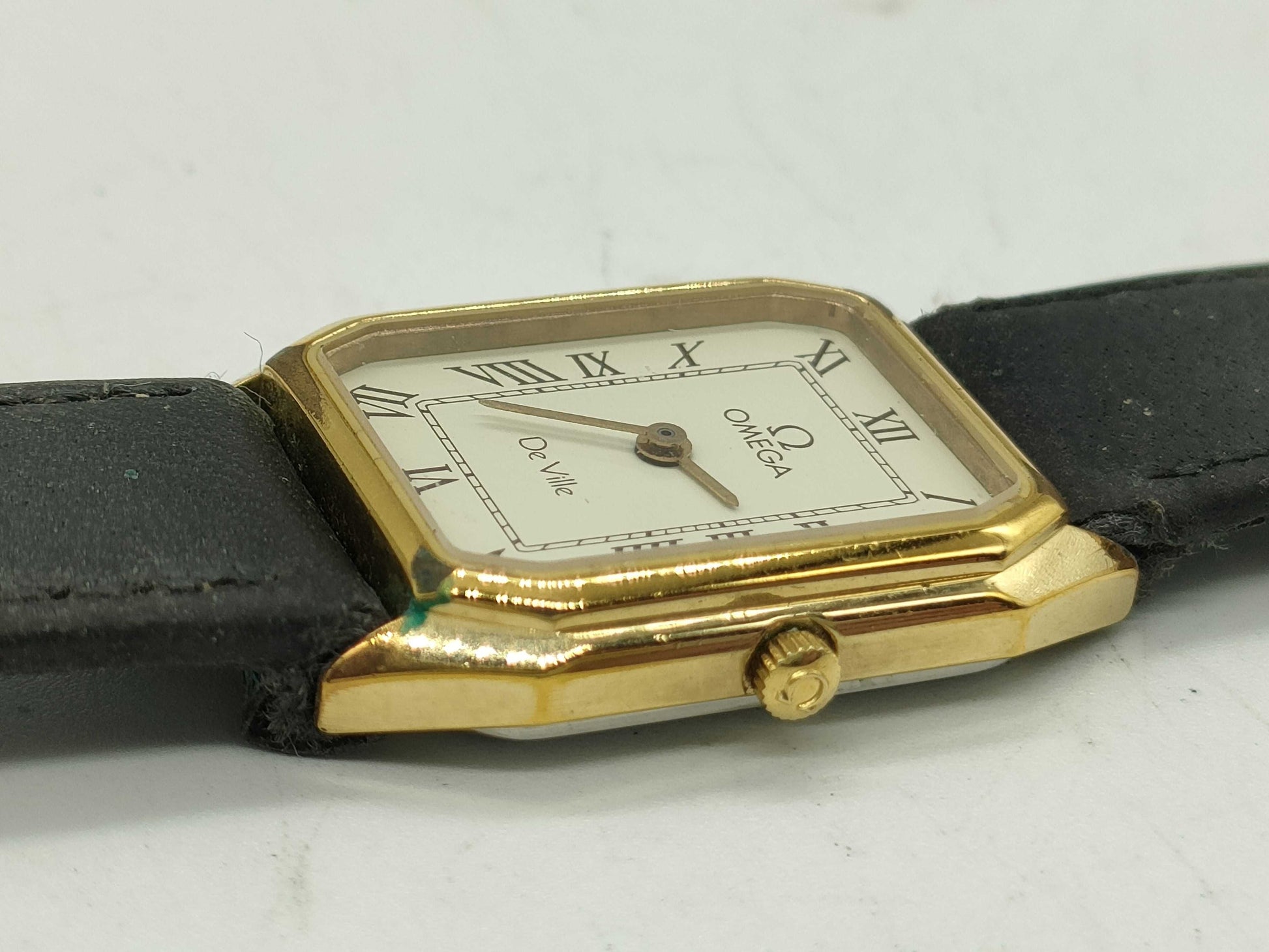 OMEGA De Ville Ladies Quartz White Roman Women's Watch