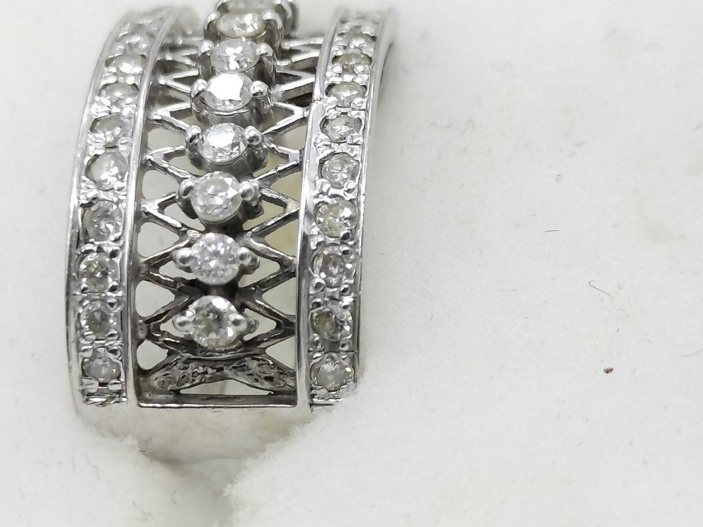 D0.42ct K18WG 3.3g Earrings 