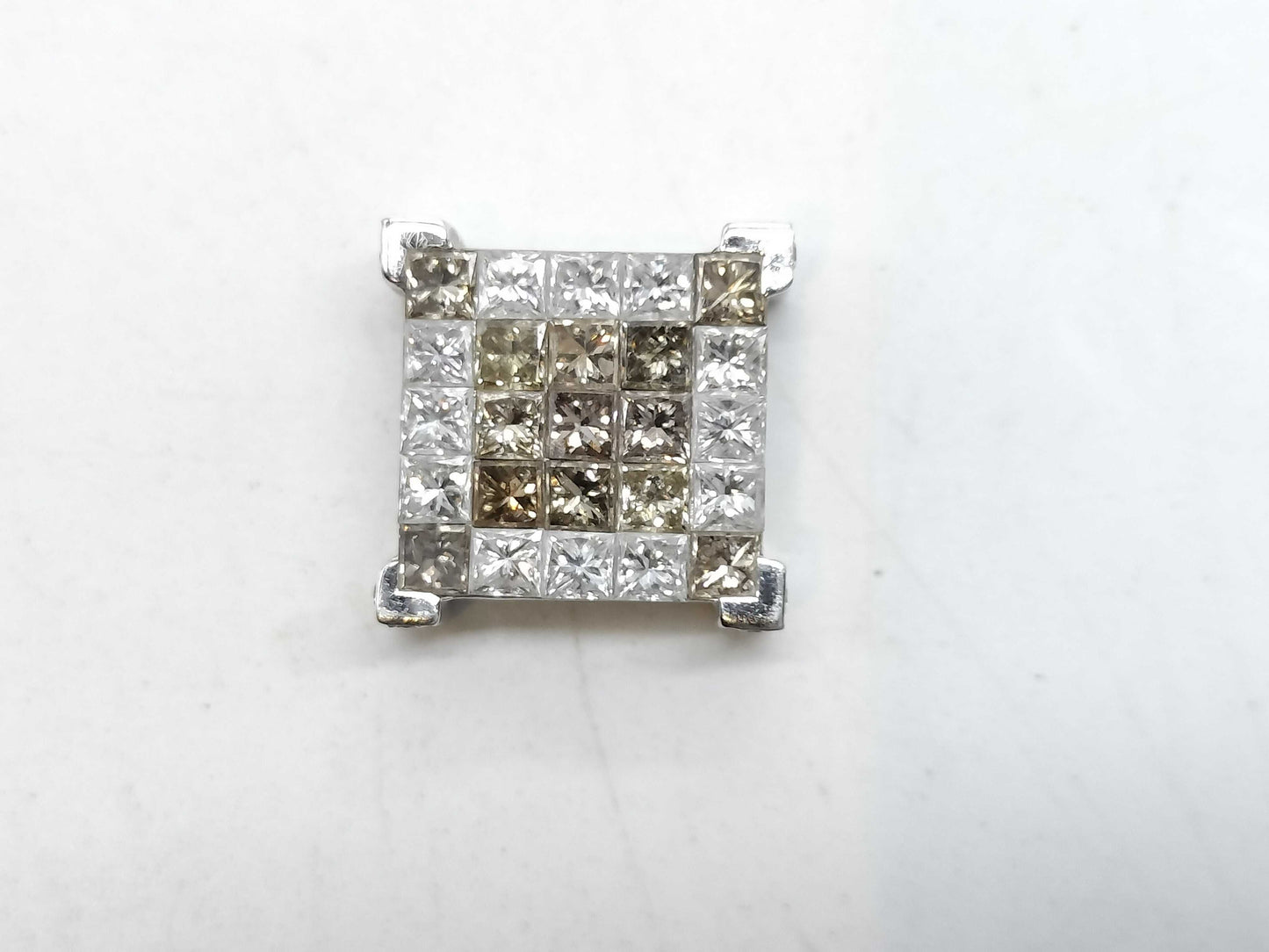 BD 0.70ct D 0.67ct 750 2.2g Pendant Top 