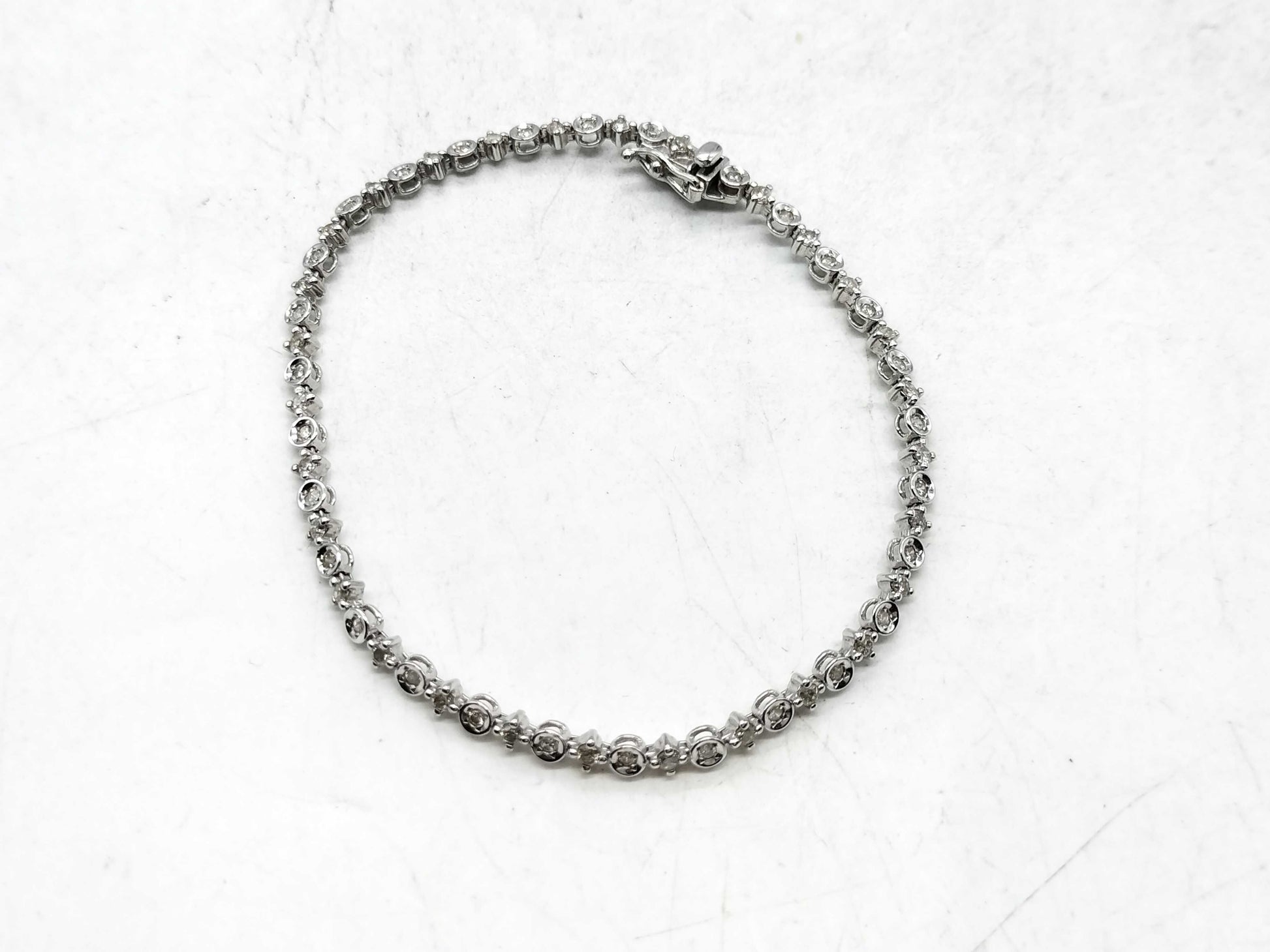 D1.00ct K18WG 5.9g Bracelet/Bangle 