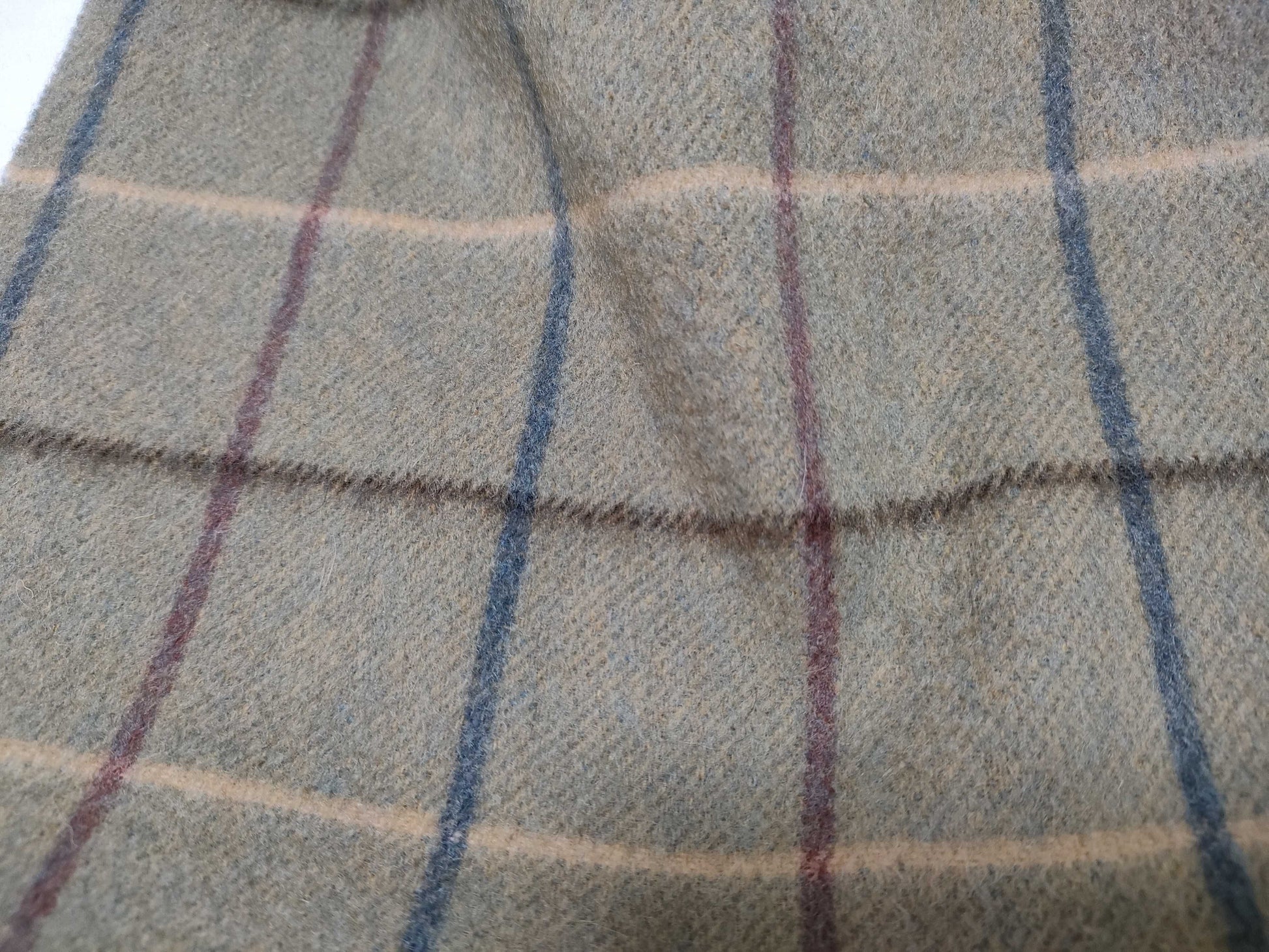 BURBERRY Cashmere Scarf