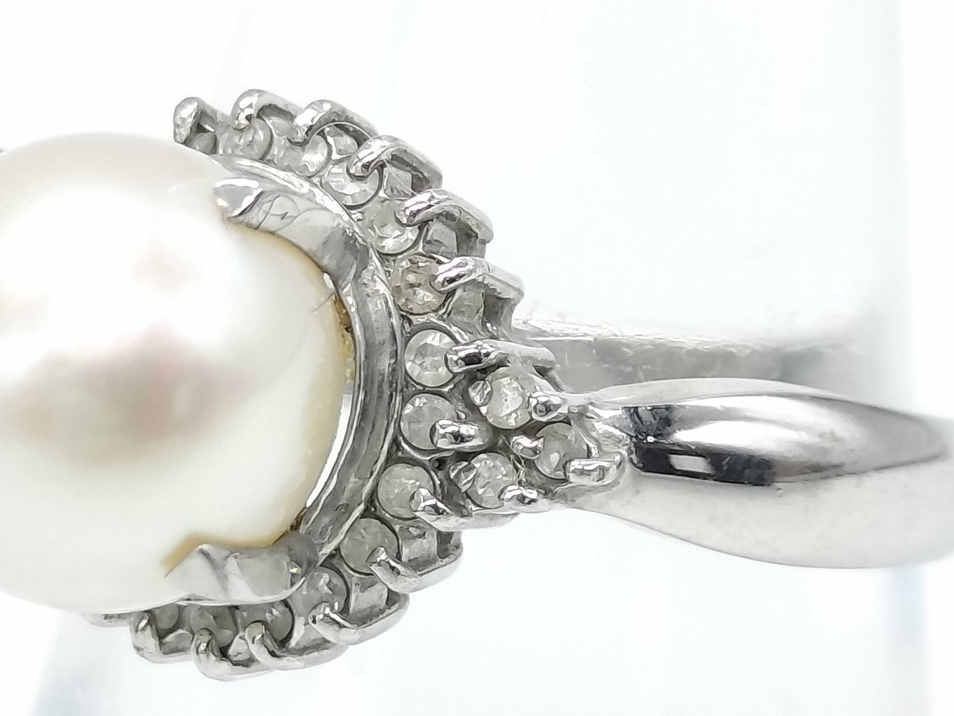 Akoya Pearl Ring, Diameter 9.0mm, D0.20ct, Pt900, 6.0g 