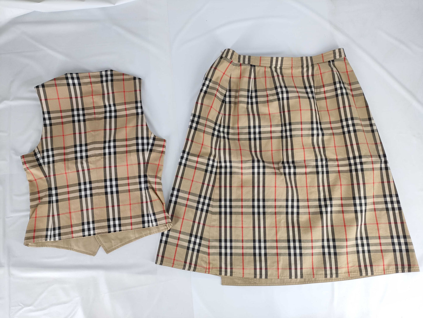 Burberrys Burberrys Wrap Skirt Reversible Skirt Set Skirt
