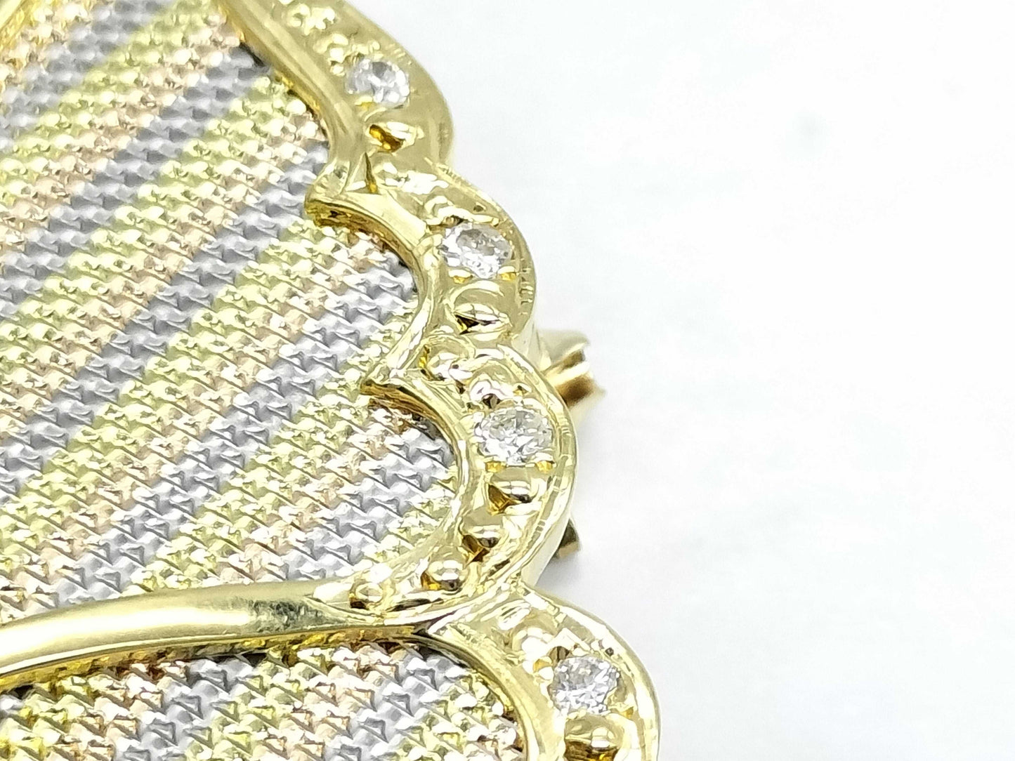 Butterfly motif E0.47ct D0.17ct K18 9.2g brooch 