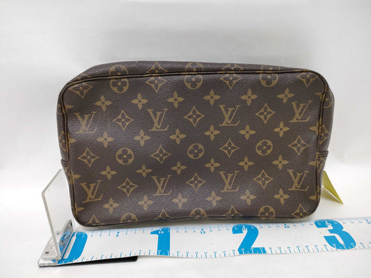 LOUIS VUITTON Monogram True Toilette 28 Second Bag