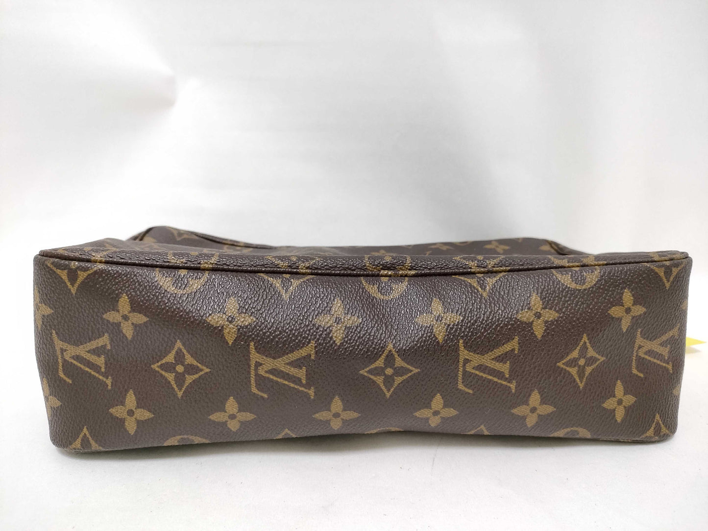 LOUIS VUITTON Monogram True Toilette 28 Second Bag