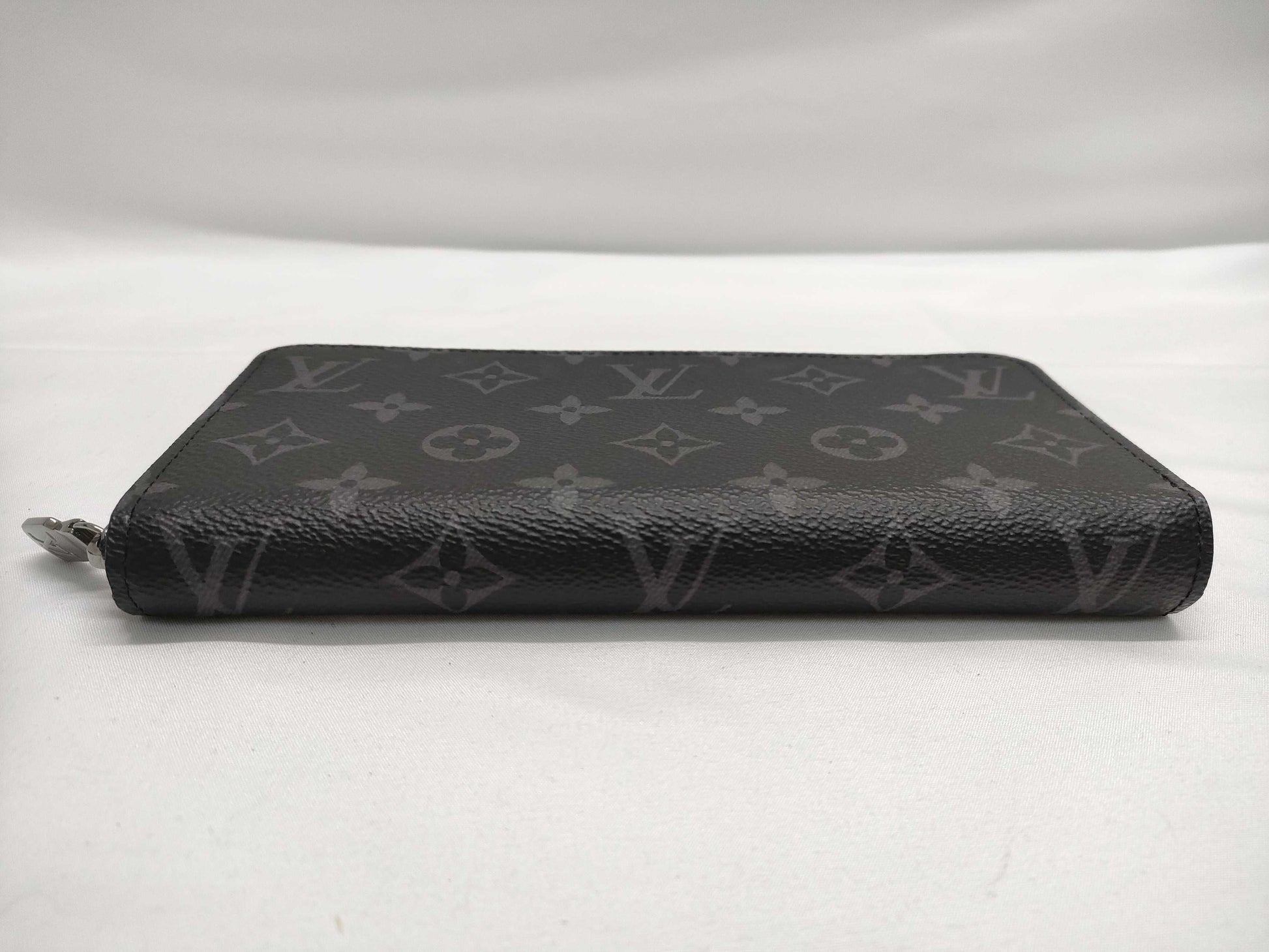 LOUIS VUITTON Monogram Zippy Wallet Wallet