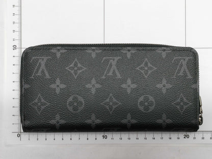 LOUIS VUITTON Monogram Zippy Wallet Wallet