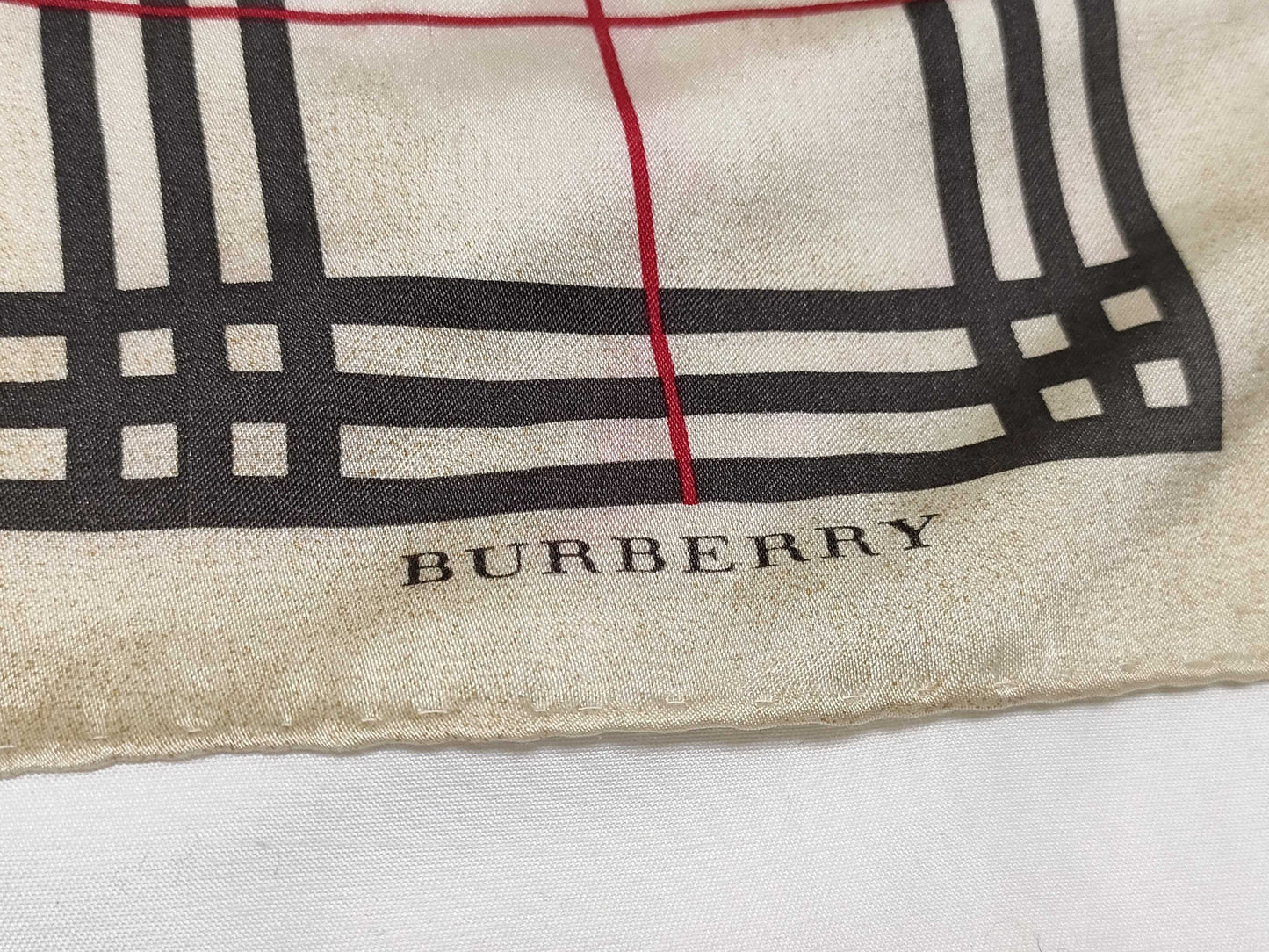 BURBERRY Nova Check Scarf