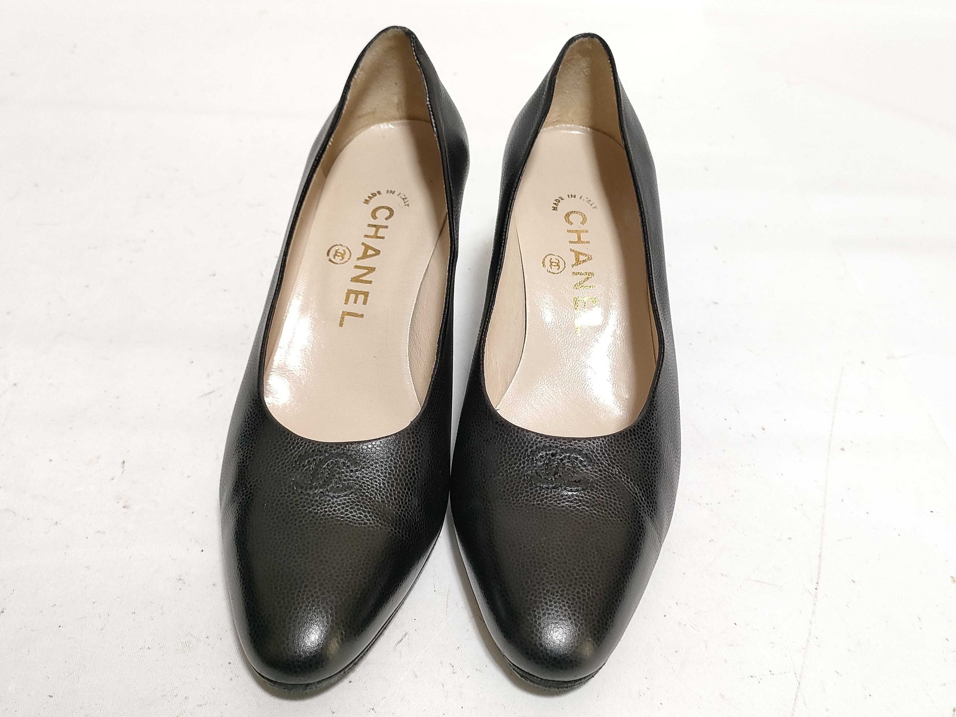 CHANEL Caviar Skin Pumps