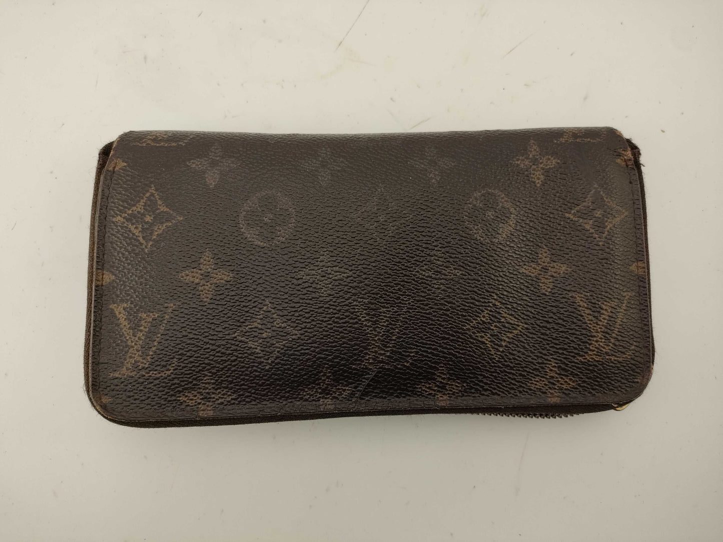 LOUIS VUITTON Monogram Zippy Wallet Wallet
