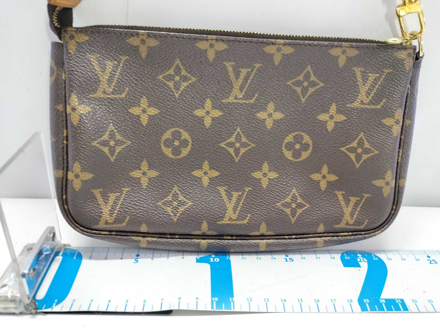 LOUIS VUITTON Monogram M40712 Pochette Accessoires Pouch