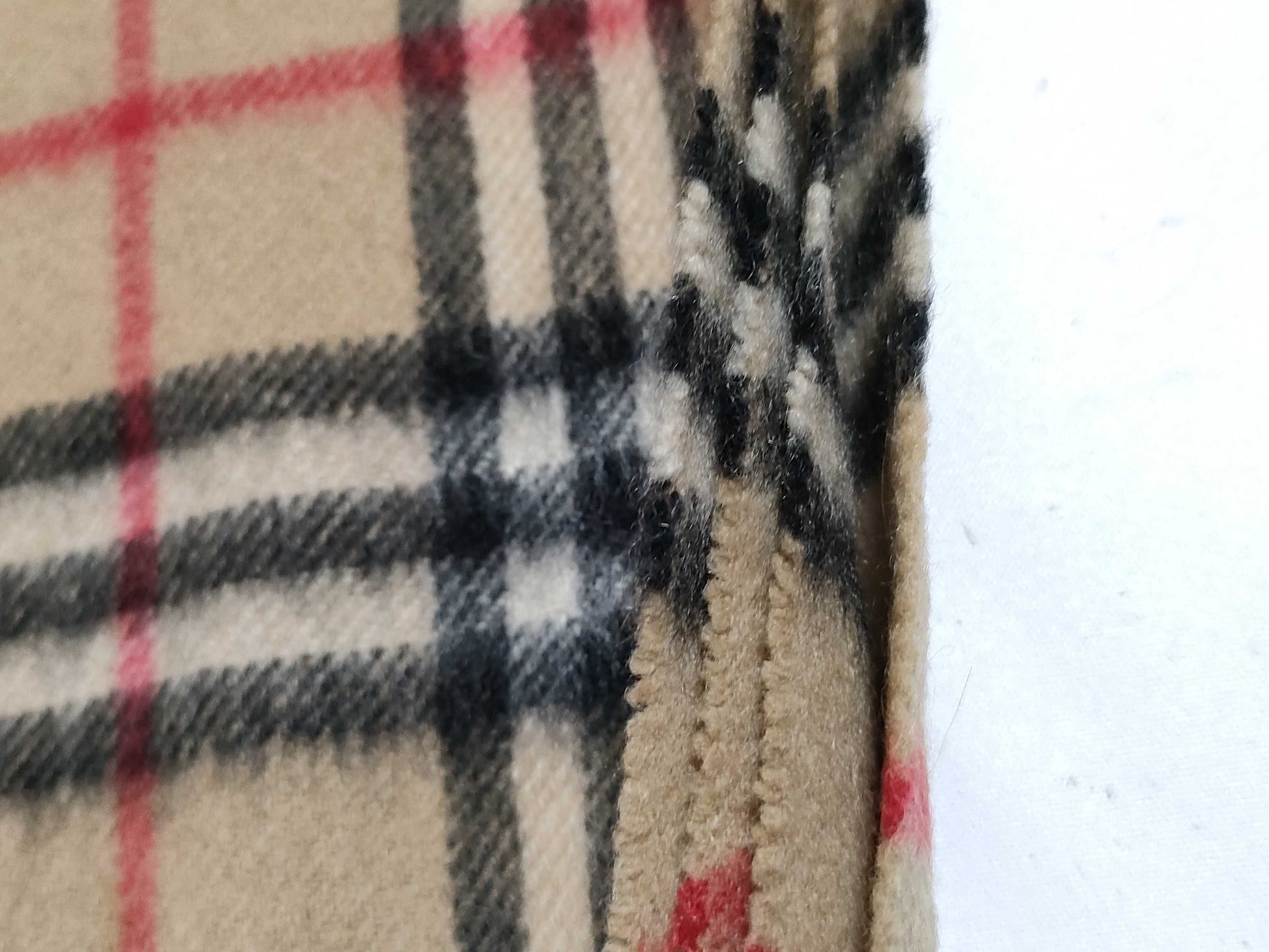 BURBERRY Nova Check Scarf